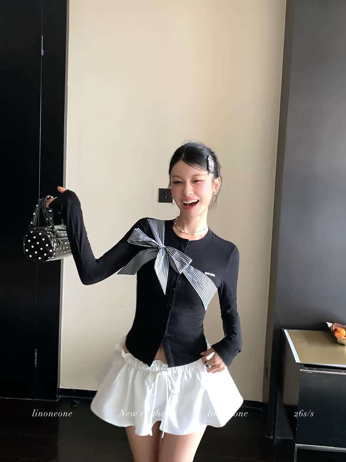 linoneone lucky 소녀 더블 색상 체크무늬 나비 매듭 긴팔 티셔츠 디자인 센스 배색 니트 맨위 상세 이미지 4