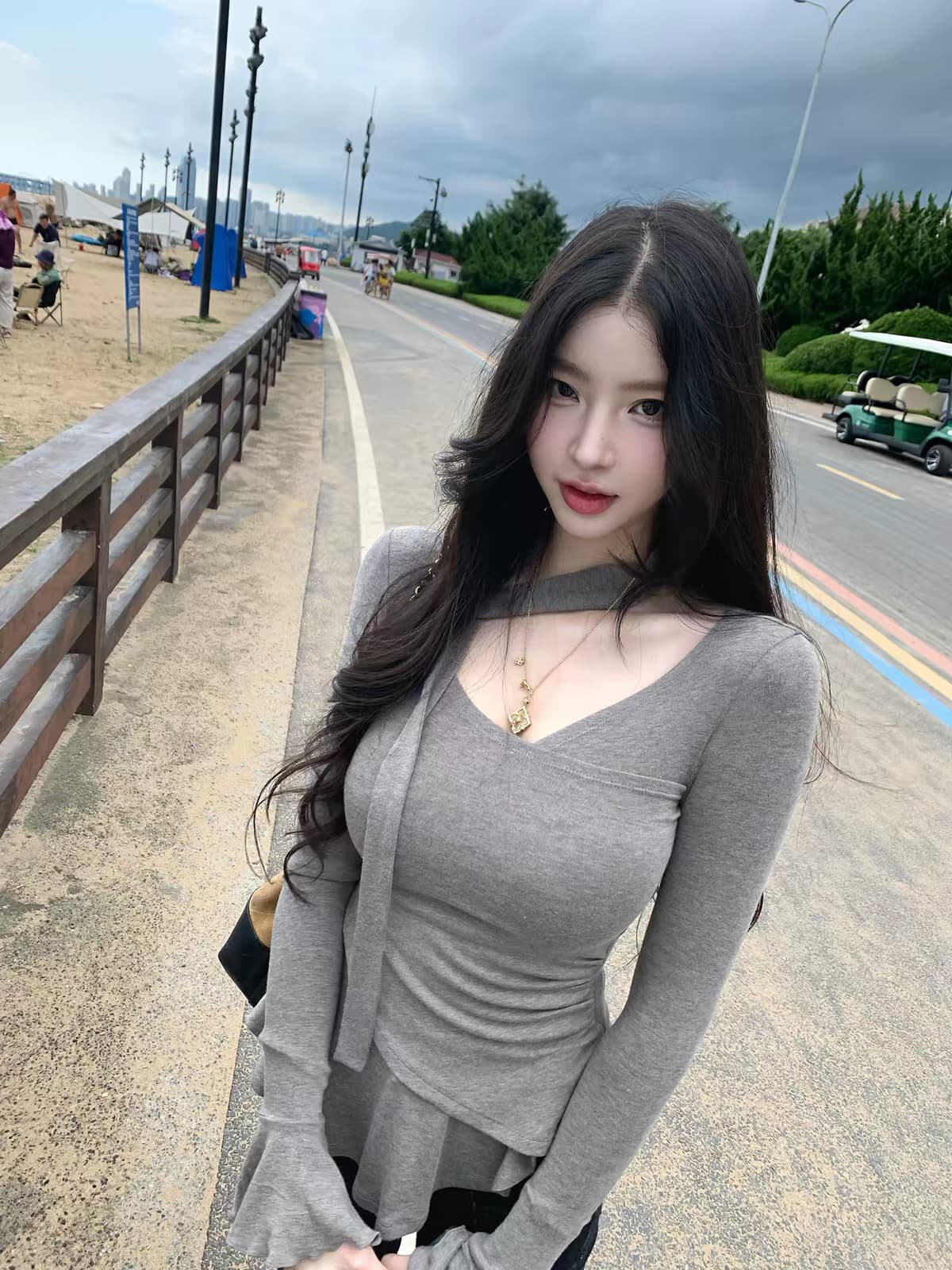 farte shop 감각 숙박 화이트 V넥 리본 나팔 소매 펌프 Pleat 티셔츠 여성 봄 가을 허리 수축 맨위