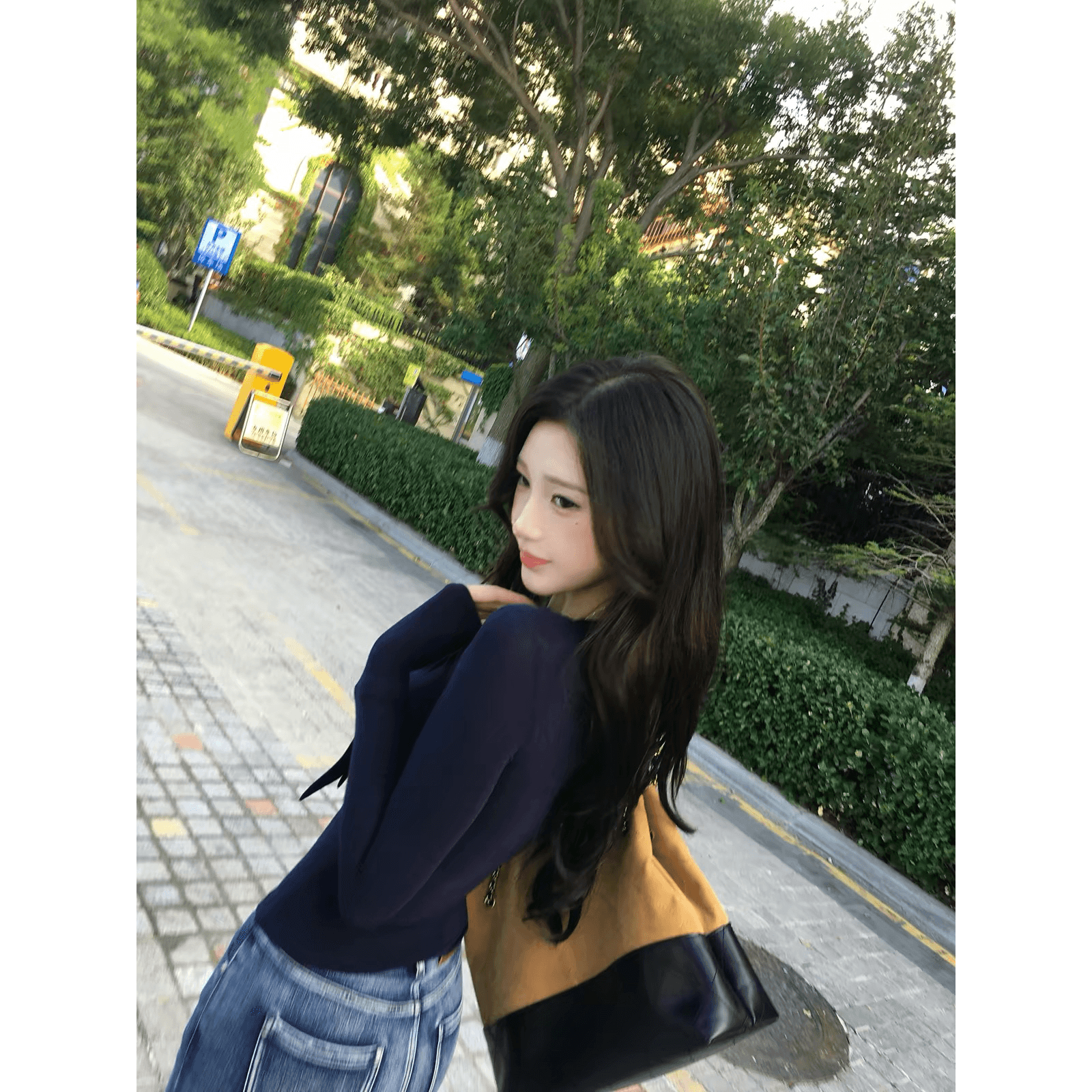farte shop 내장 모듈러스의 날 접시 나비 매듭 낮은 네크라인 홀로우 아웃 티셔츠 여성 봄 가을 긴팔 허리 수축 맨위 이미지 5