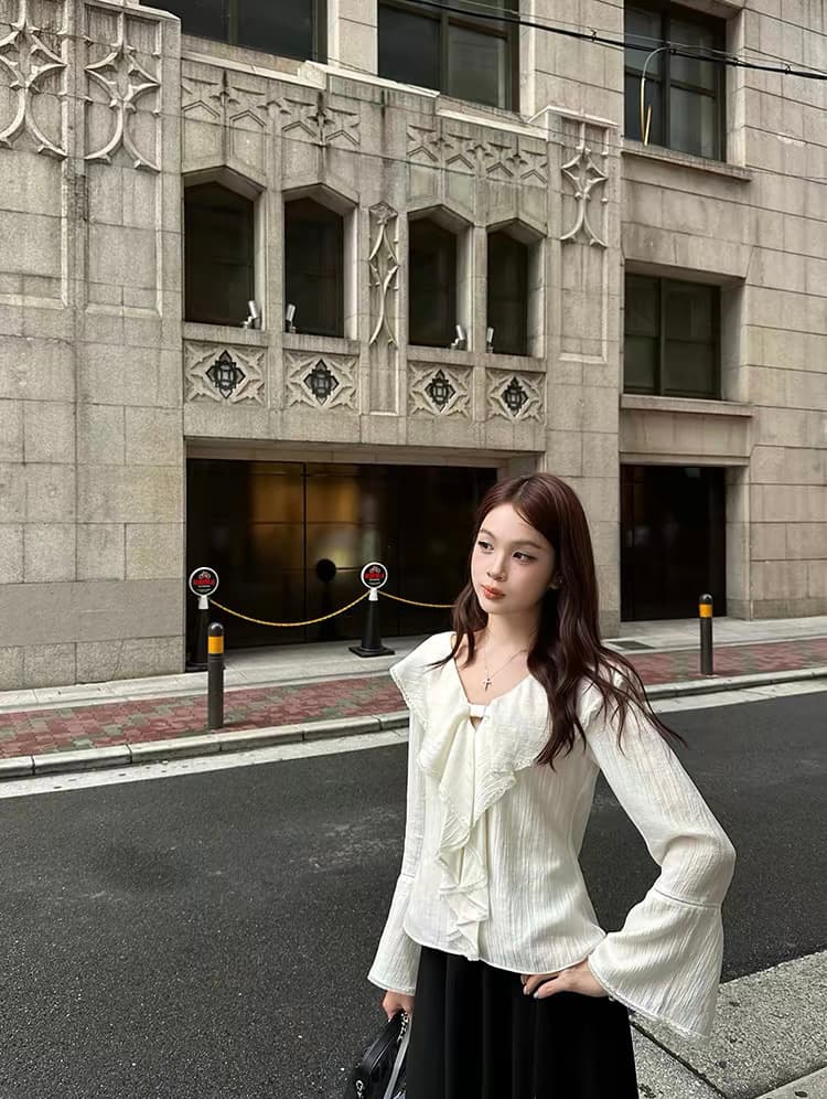 goo goo eyes 주간 실크 스트라이프 질감 V넥 프릴 작은 셔츠 품격 연령 감소 나팔 소매 긴팔 맨위 상세 이미지 1