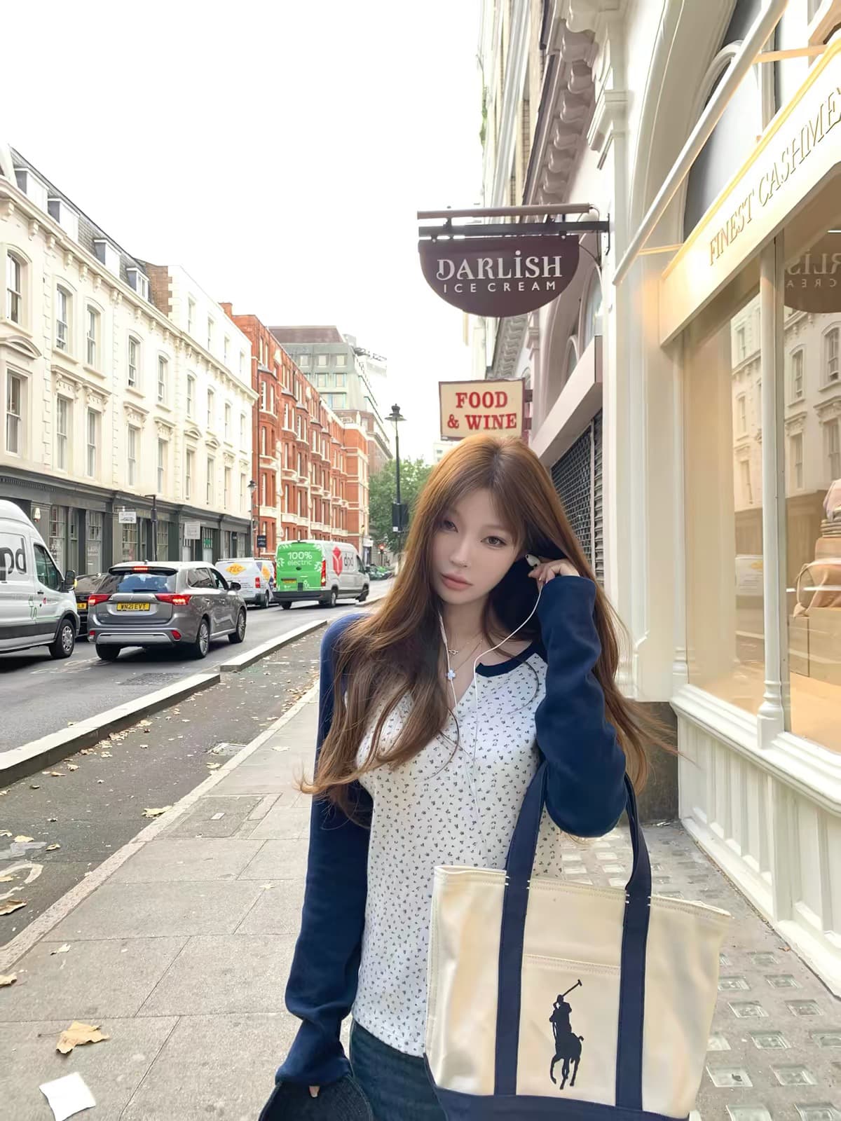 suuuicee 꽃 작 은 상자 파편 작은 v 종류 라운드 넥 디자인 삽입 어깨 소매 꽃무늬 프린트 긴팔 티셔츠 이미지 2