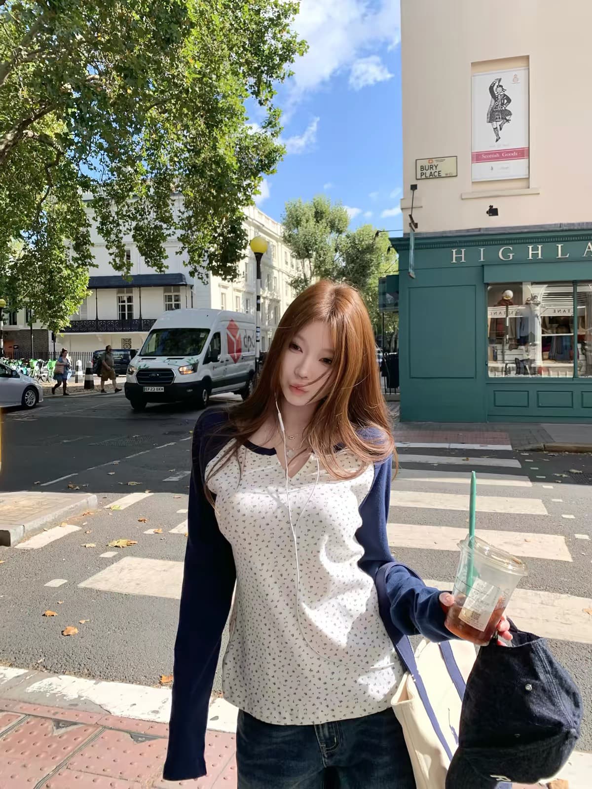 suuuicee 꽃 작 은 상자 파편 작은 v 종류 라운드 넥 디자인 삽입 어깨 소매 꽃무늬 프린트 긴팔 티셔츠 상세 이미지 5