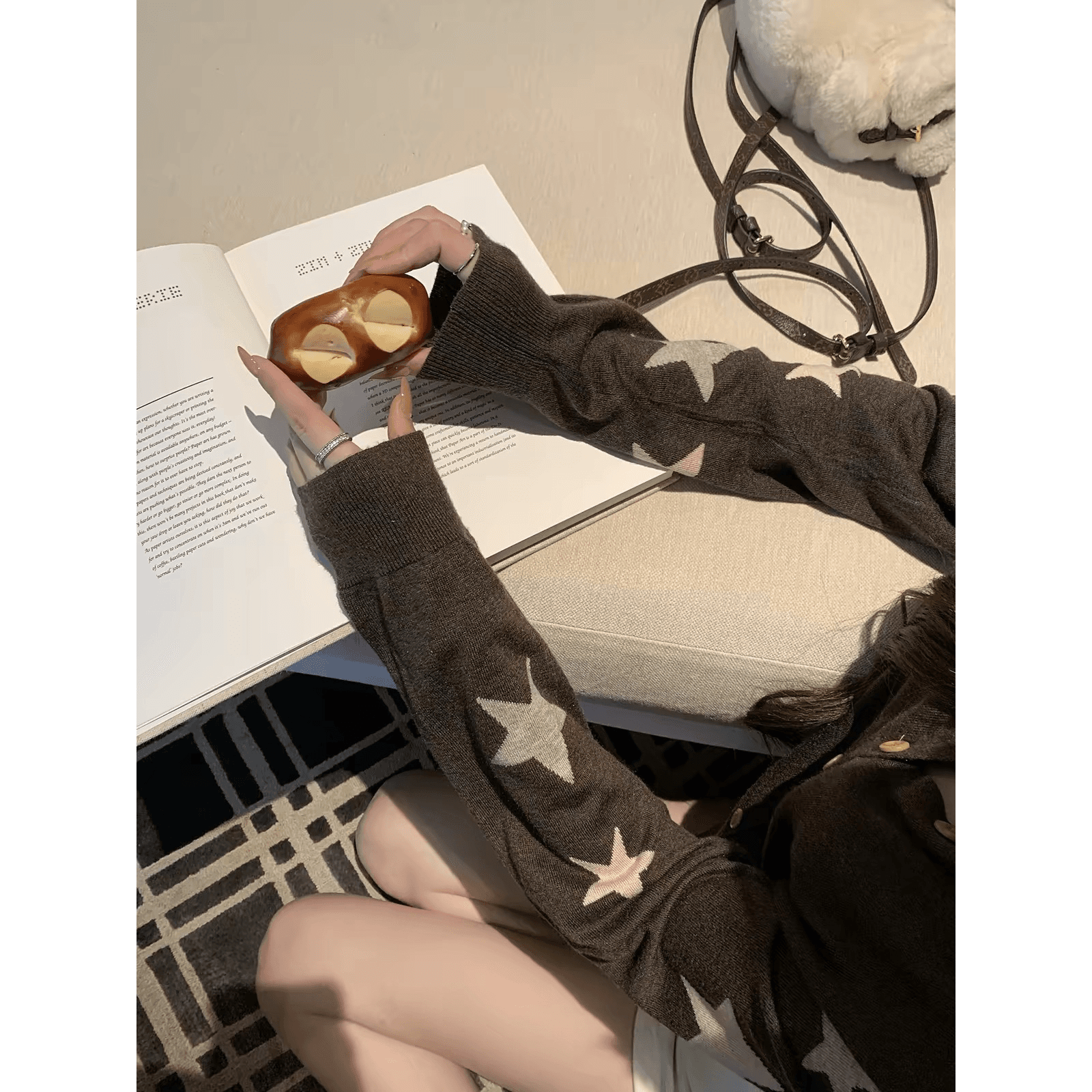 치우 고기 야오 찬성 별빛 배색 별 긴팔 니트 스웨터 여성 가을 새로운 느긋한 바람 다용도 맨위 이미지 5