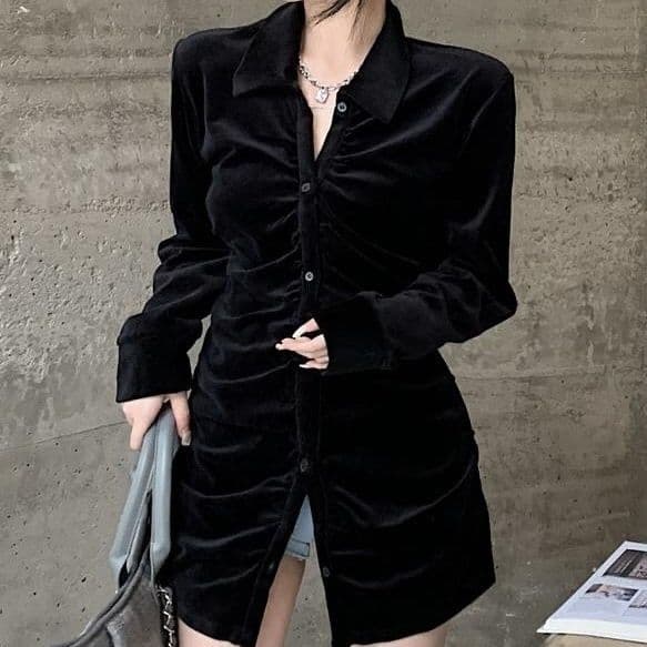 홍콩 느낌 레트로 검정색 벨벳 여성 셔츠 봄 가을 겨울 새로운 디자인 센스 주름 몸매 가꾸기 품격 긴팔 맨위 상세 이미지 2