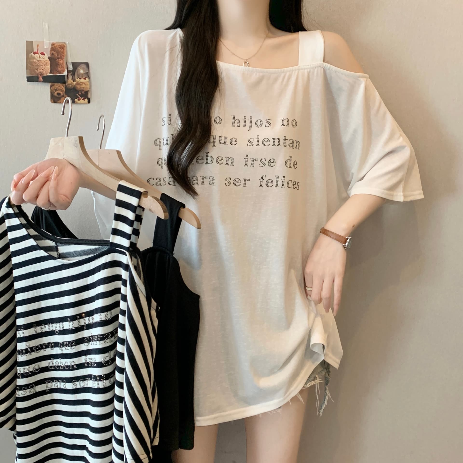 실사 빅 사이즈 여름 새로운 루즈핏 대 에디션 표지 배 오프숄더 슬립 알파벳 핫픽스 티셔츠 맨위 여성 상세 이미지 1
