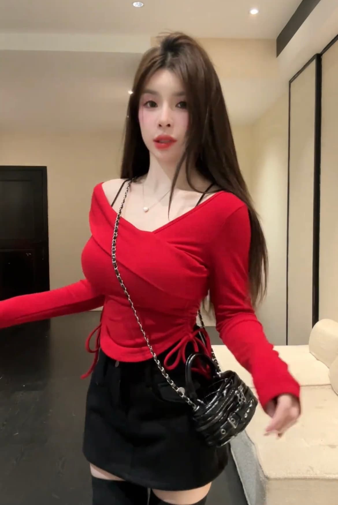 핫걸 바람 긴팔 몸매 가꾸기 비스듬한 어깨 패션 불규칙 두꺼운 플러스 연삭 털 맨위 이미지 4