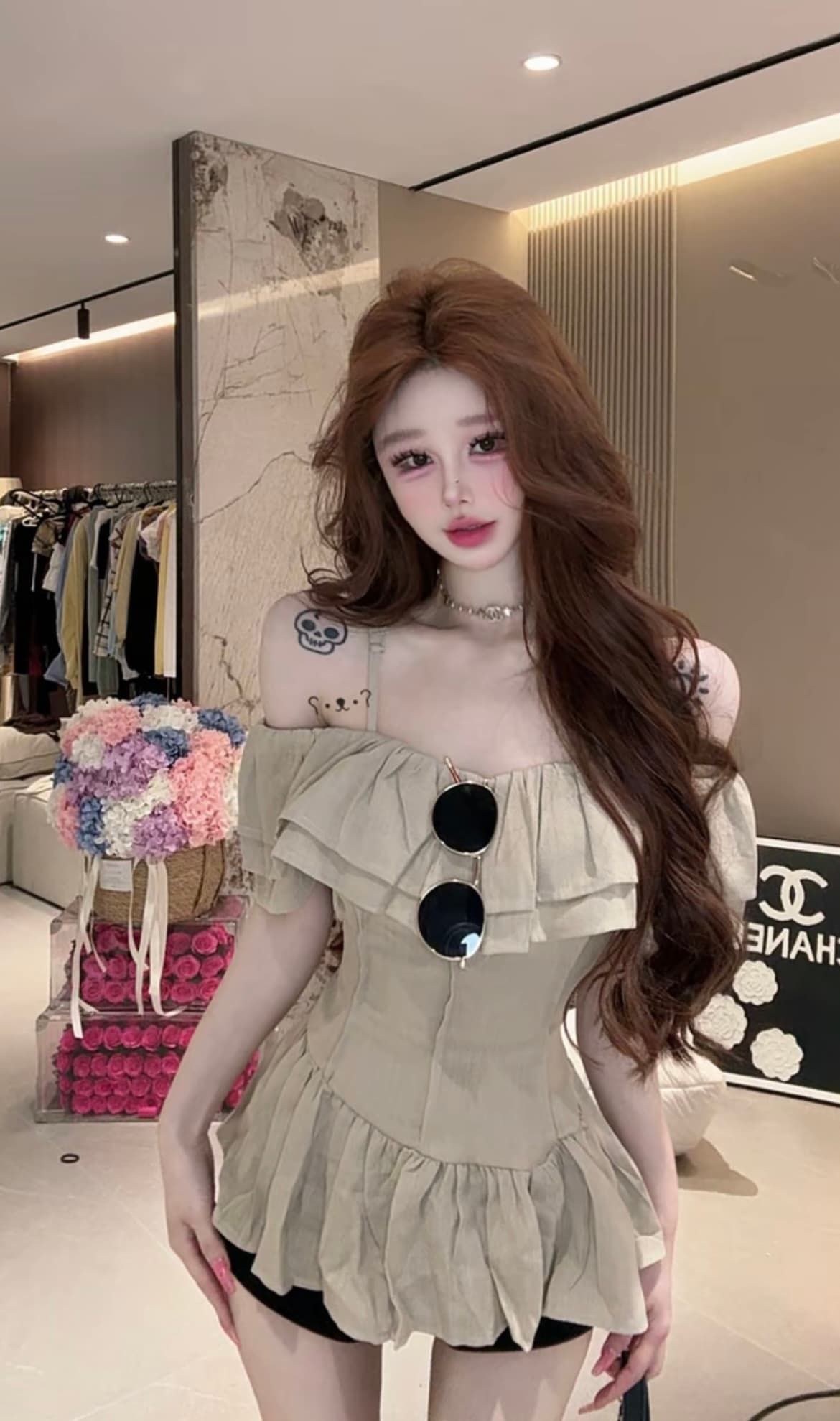 프랑스식 품격 오프숄더 프릴 반팔 여성 셔츠 여름 새로운 디자인 센스 허리 수축 슬림해 보이는 오프숄더 맨위 상세 이미지 9