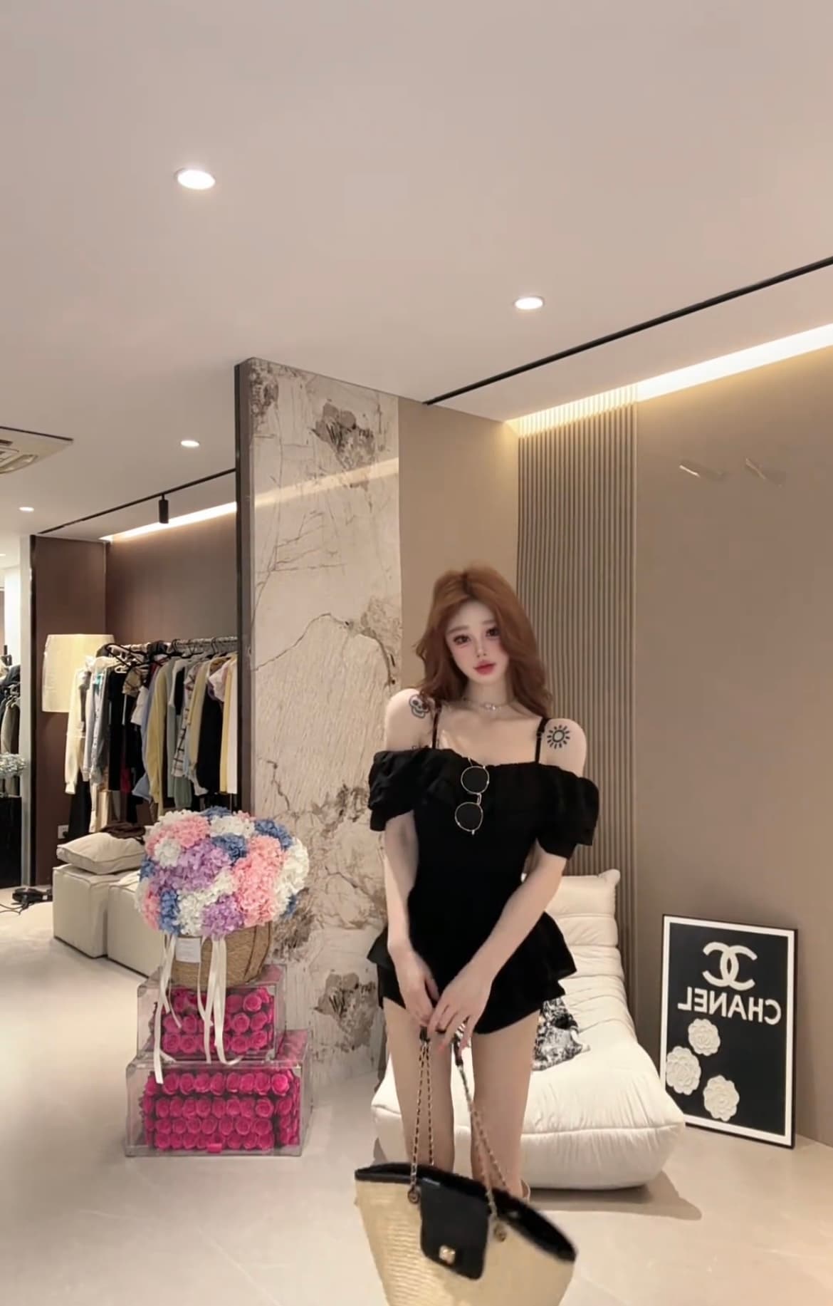 프랑스식 품격 오프숄더 프릴 반팔 여성 셔츠 여름 새로운 디자인 센스 허리 수축 슬림해 보이는 오프숄더 맨위 상세 이미지 13