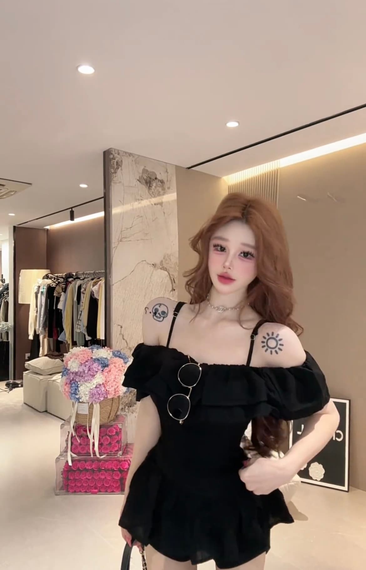 프랑스식 품격 오프숄더 프릴 반팔 여성 셔츠 여름 새로운 디자인 센스 허리 수축 슬림해 보이는 오프숄더 맨위 상세 이미지 14