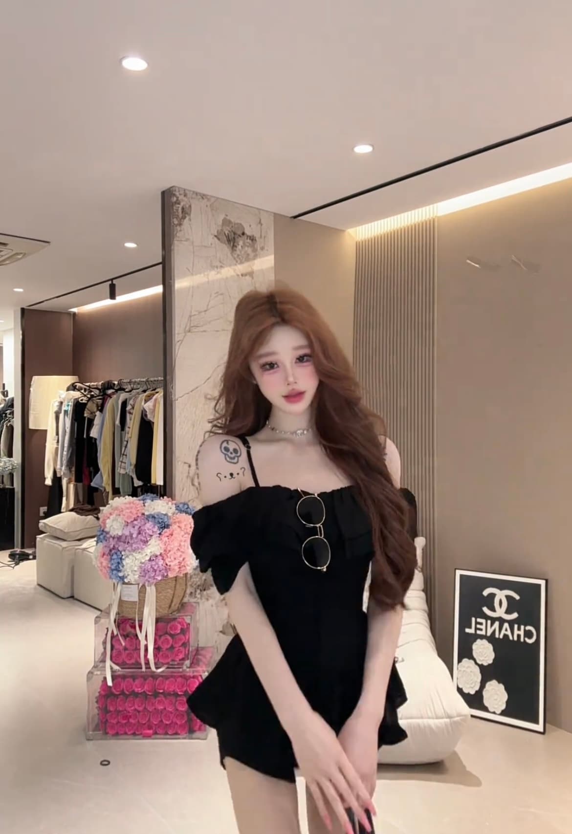 프랑스식 품격 오프숄더 프릴 반팔 여성 셔츠 여름 새로운 디자인 센스 허리 수축 슬림해 보이는 오프숄더 맨위 상세 이미지 22