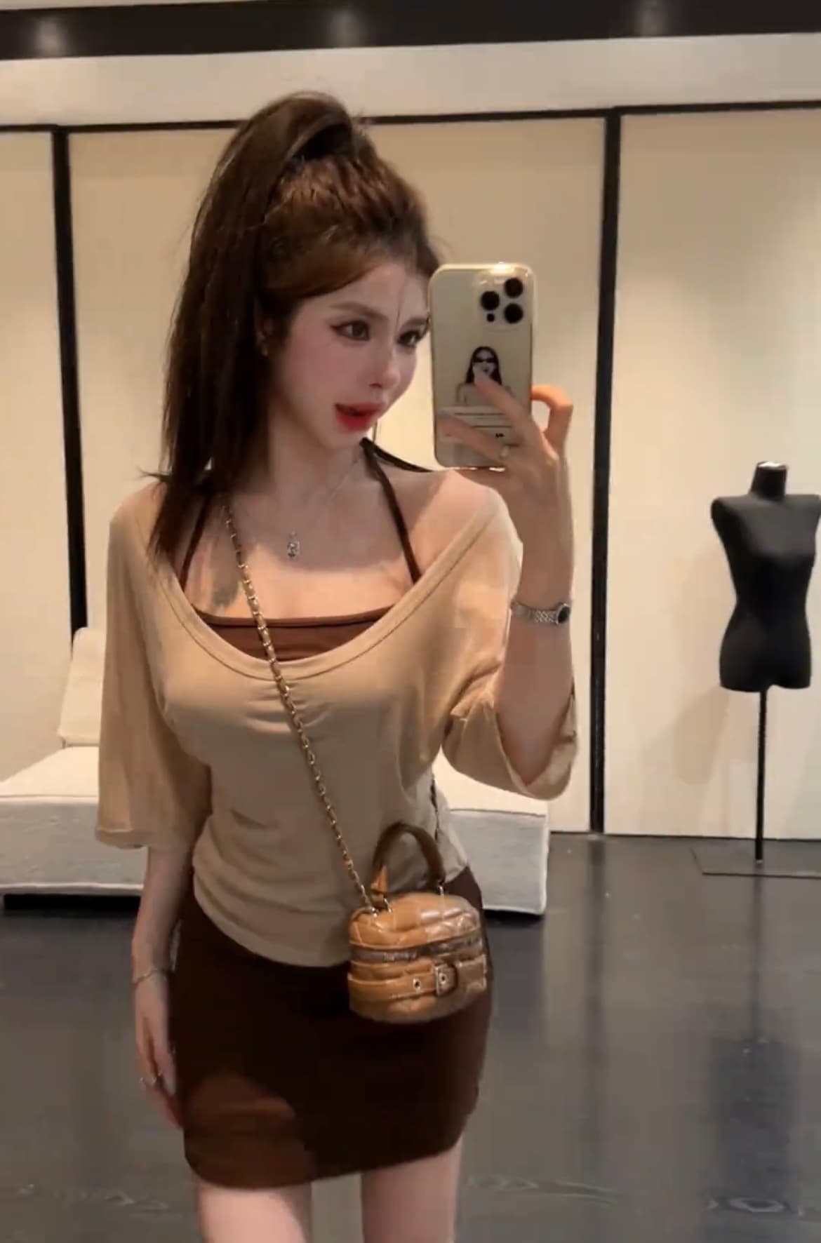 한 부서 느긋한 바람 행침 목 조끼 반팔 맨위 하이웨이스트 미니 스커트 세 조각 여성 세트 여름 고급 센스 패션 세트 상세 이미지 13