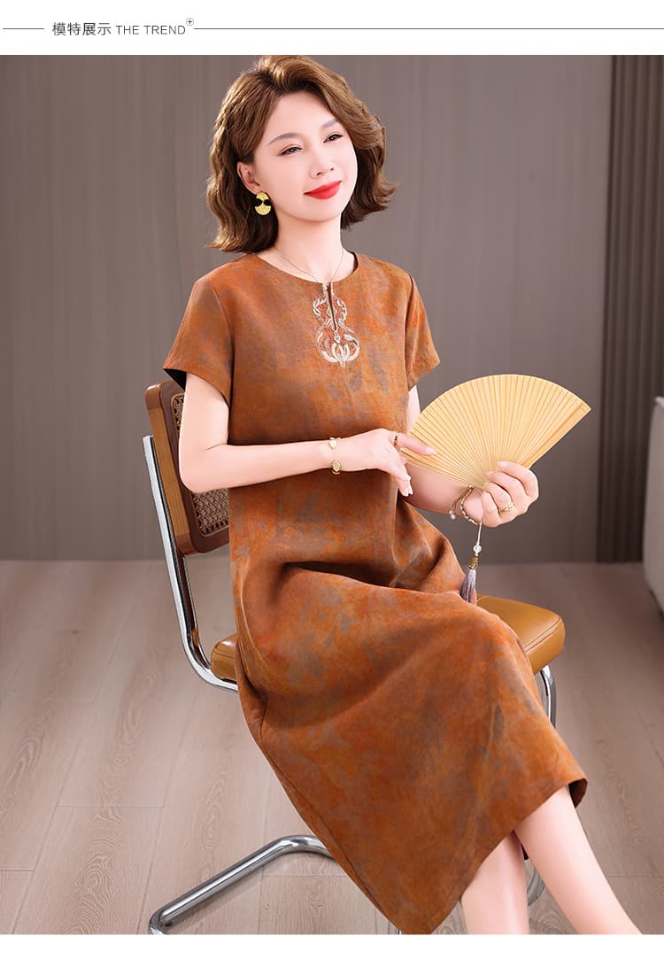 레트로 새로운 중식 우아함 품격 연령 감소 드레스 2026 여름 새로운 캐주얼 루즈핏 슬림해 보이는 자수 롱 스커트 상세 이미지 11