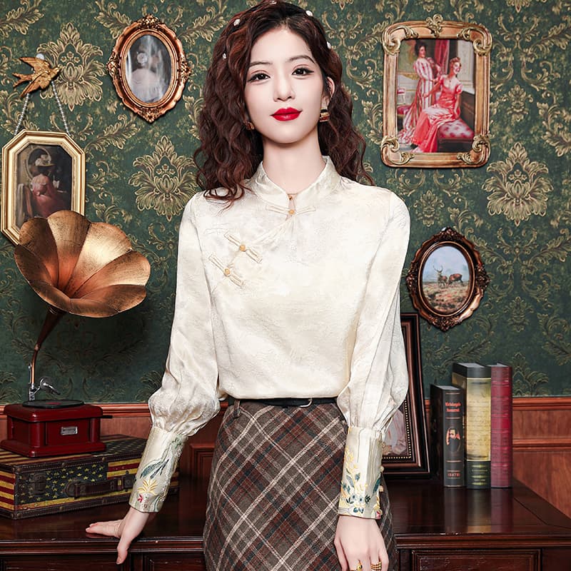 2026 년 가을 새로운 중식 국풍 감기 고급 센스 개선 당나라 단추 베이지 색 기본 셔츠 맨위 여성 이미지 2