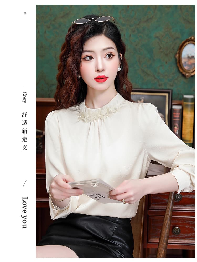2026 가을 새로운 패션 라운드 넥 비즈 박기 품격 연령 감소 Chic 아세트산 공단 셔츠 상세 이미지 16