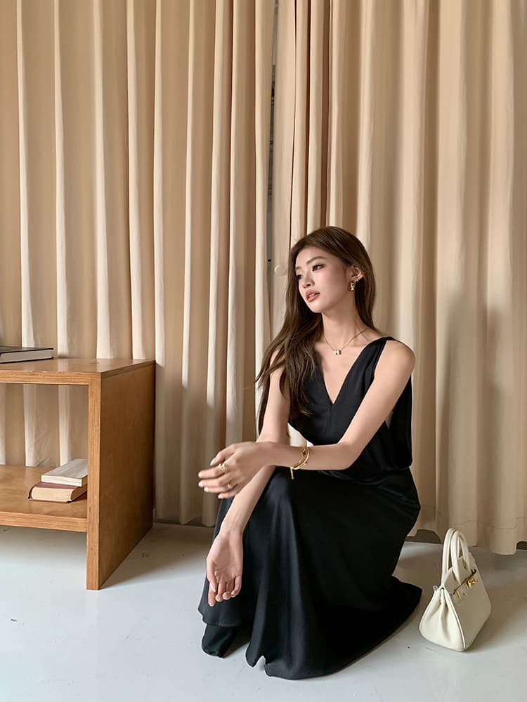 실사 2026 봄 여름 새로운 디자인 센스 V넥 도루 센스 새틴 여성 드레스 허리 수축 슬림해 보이는 레이스업 롱 스커트 상세 이미지 43