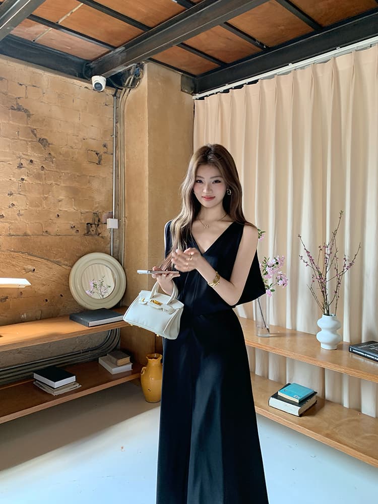 실사 2026 봄 여름 새로운 디자인 센스 V넥 도루 센스 새틴 여성 드레스 허리 수축 슬림해 보이는 레이스업 롱 스커트 상세 이미지 47