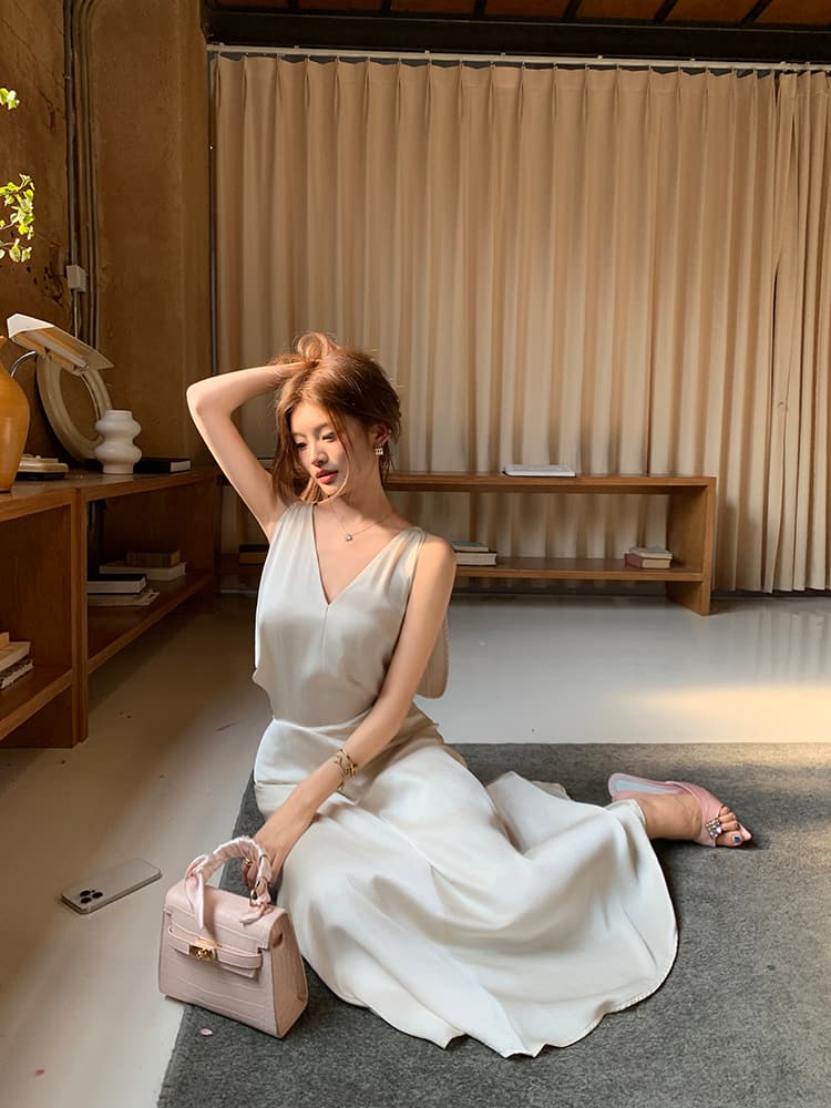 실사 2026 봄 여름 새로운 디자인 센스 V넥 도루 센스 새틴 여성 드레스 허리 수축 슬림해 보이는 레이스업 롱 스커트 상세 이미지 59