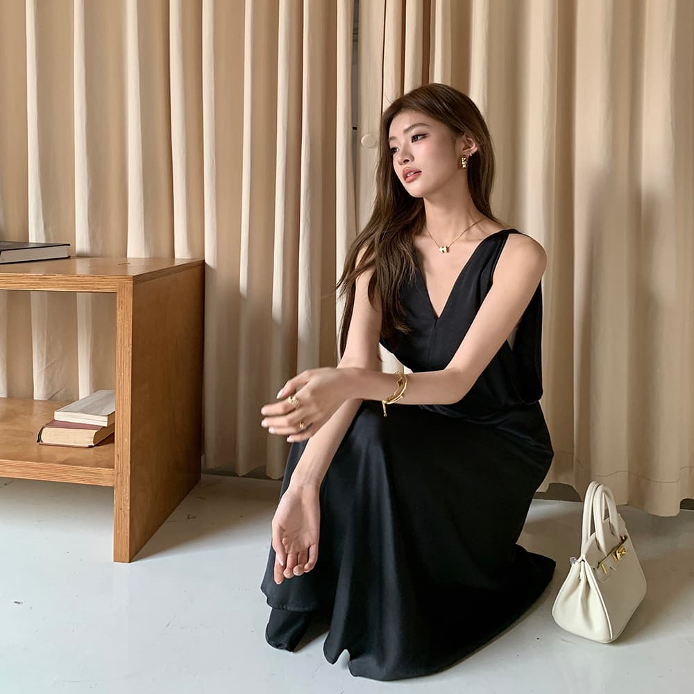 실사 2026 봄 여름 새로운 디자인 센스 V넥 도루 센스 새틴 여성 드레스 허리 수축 슬림해 보이는 레이스업 롱 스커트 이미지 3