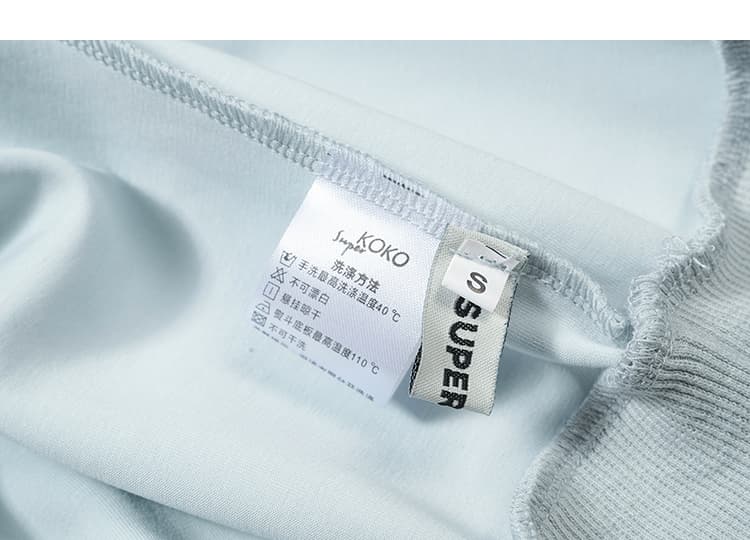 실사 2026 가을 새로운 디자인 미니멀리즘 하늘 파란색 비스듬한 어깨 오프숄더 후드티 품격 캐주얼 맨위 여성 상세 이미지 49