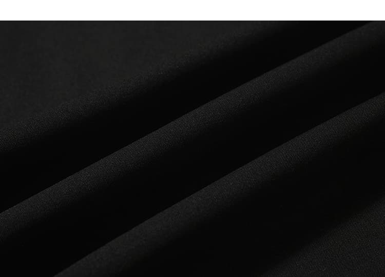 실사 2026 가을 새로운 디자인 센스 미니멀리즘 느긋한 바람 수 있습니다. 오프숄더 검정색 후드티 루즈핏 비스듬한 어깨 의류 여성 상세 이미지 50