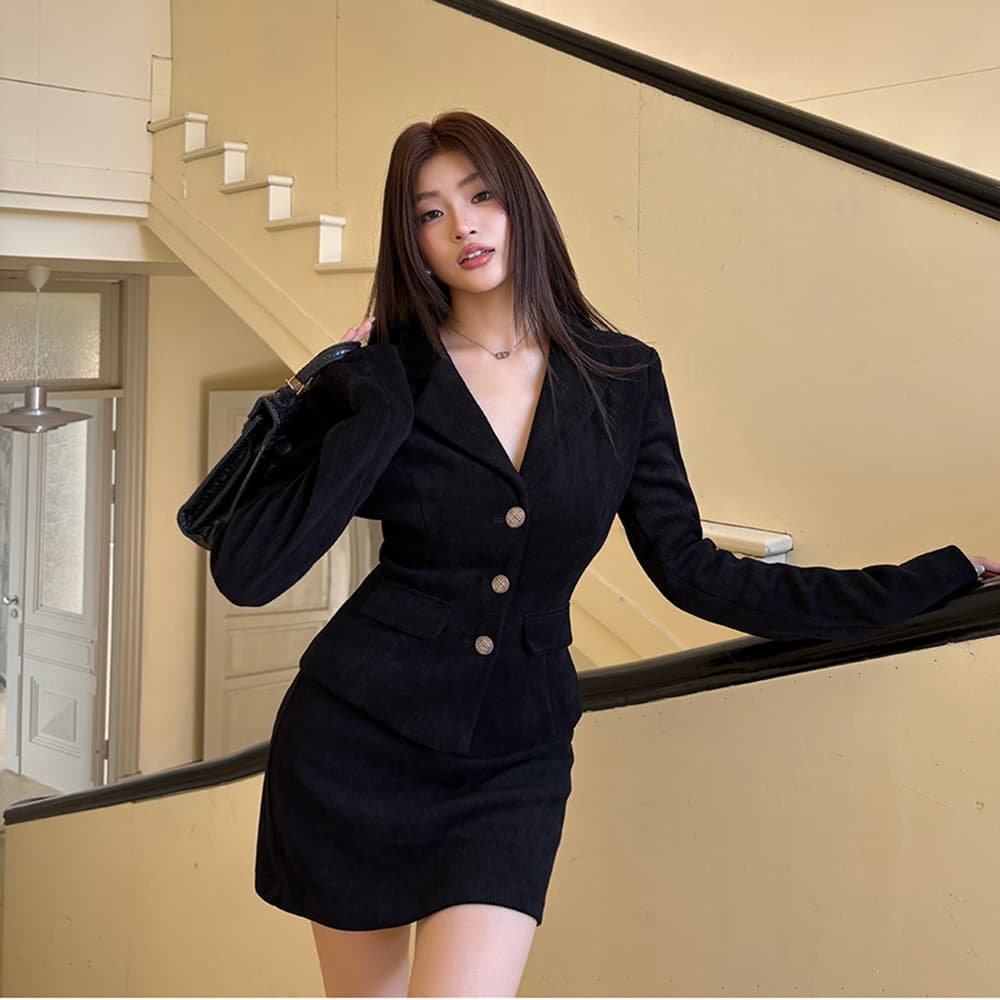 실사 2026 가을 새로운 검정색 작은 샤넬 스타일 여성 품격 허리 수축 블레이저 타이트 스커트 미니 스커트 투피스 슈트 이미지 4