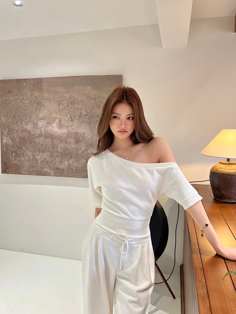 실사 2026 봄 아모이 언니 부서 부적 허리 수축 비스듬한 어깨 의류 t 루즈핏 캐주얼 와이드 레그 팬츠 두 조각 여성 세트 상세 이미지 40