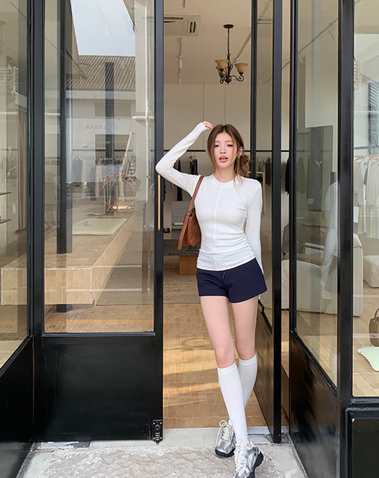 실사 2026 가을 새로운 화이트 인사이드 가져 가라. 기본 셔츠 긴팔 티셔츠 여성 얇은 플러시 몸매 가꾸기 슬림해 보이는 다용도 맨위 상세 이미지 32