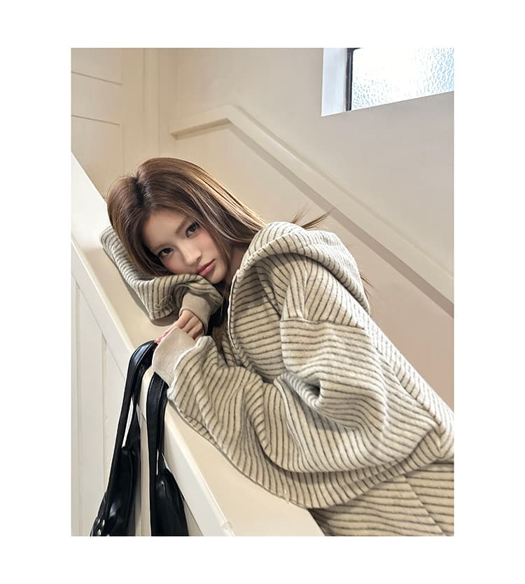 실사 2026 가을 새로운 아메리칸 레트로 스트라이프 후드티 여성 코트 느긋한 루즈핏 캐주얼 까마귀 맨위 상세 이미지 1