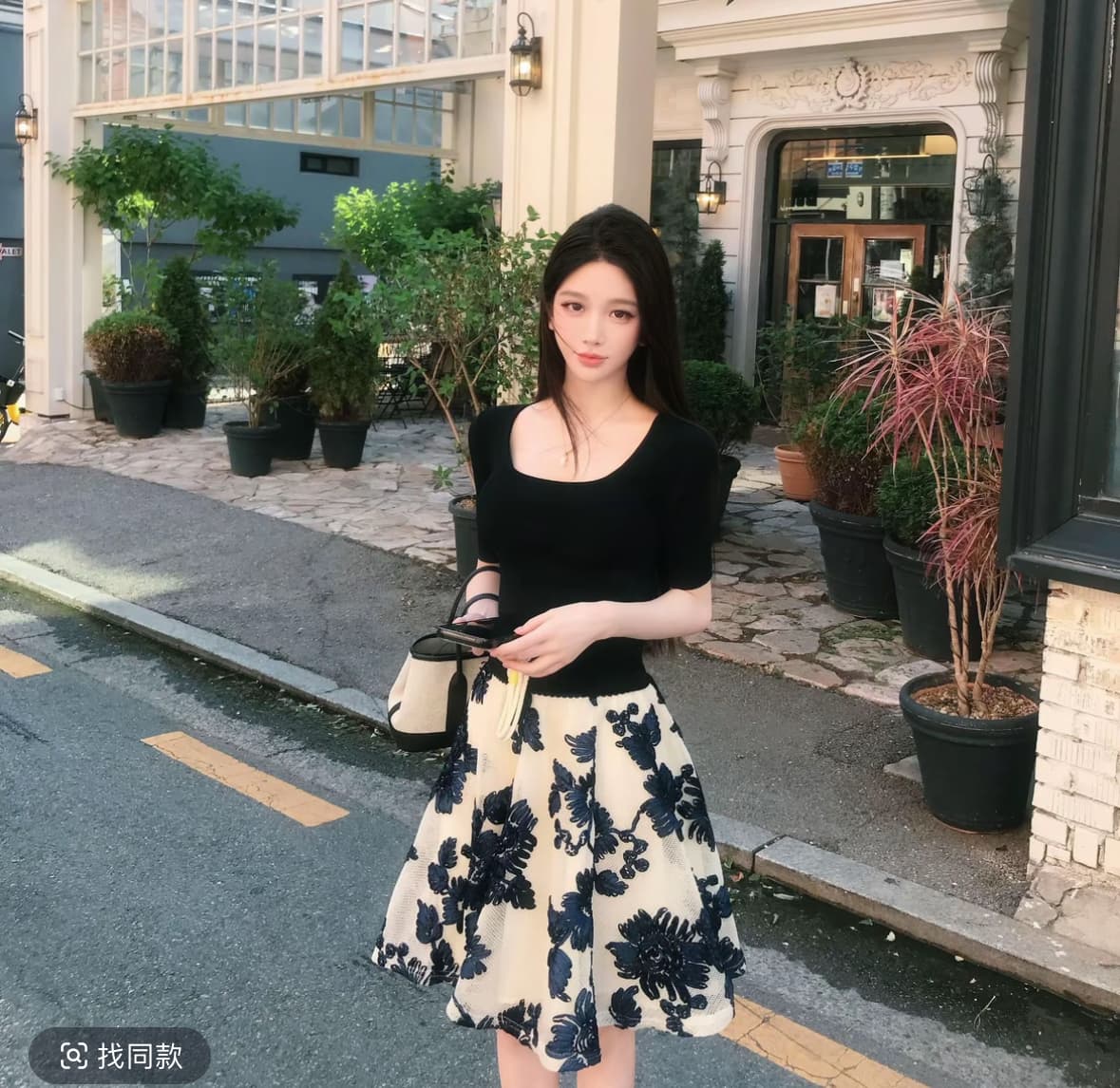 프랑스식 작은 대중 디자인 u 칼라 중간 소매 조끼 맨위 화이트 자수 꽃 몸매 가꾸기 슬림해 보이는 한 마디 반신 스커트 투피스 세트