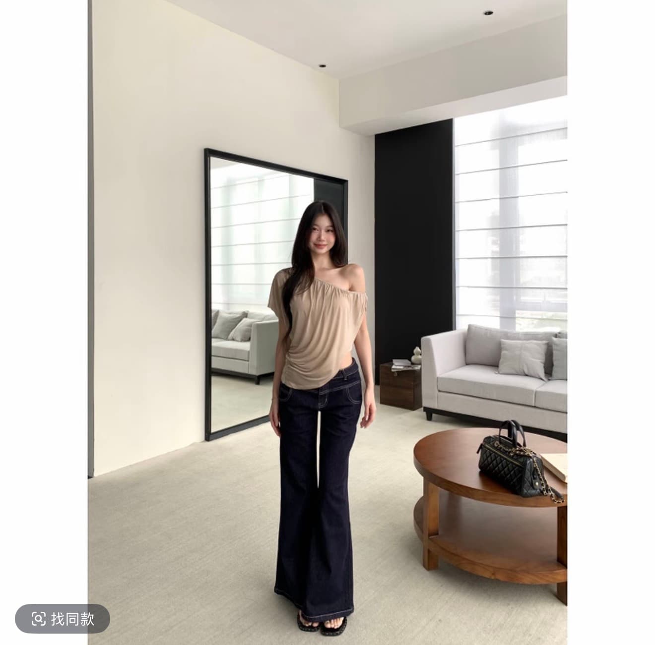 withmin 차가운 가죽 여름 핫걸 단색 섹시함 주름 비스듬한 칼라 오프숄더 반팔 티셔츠 j2651812 상세 이미지 4