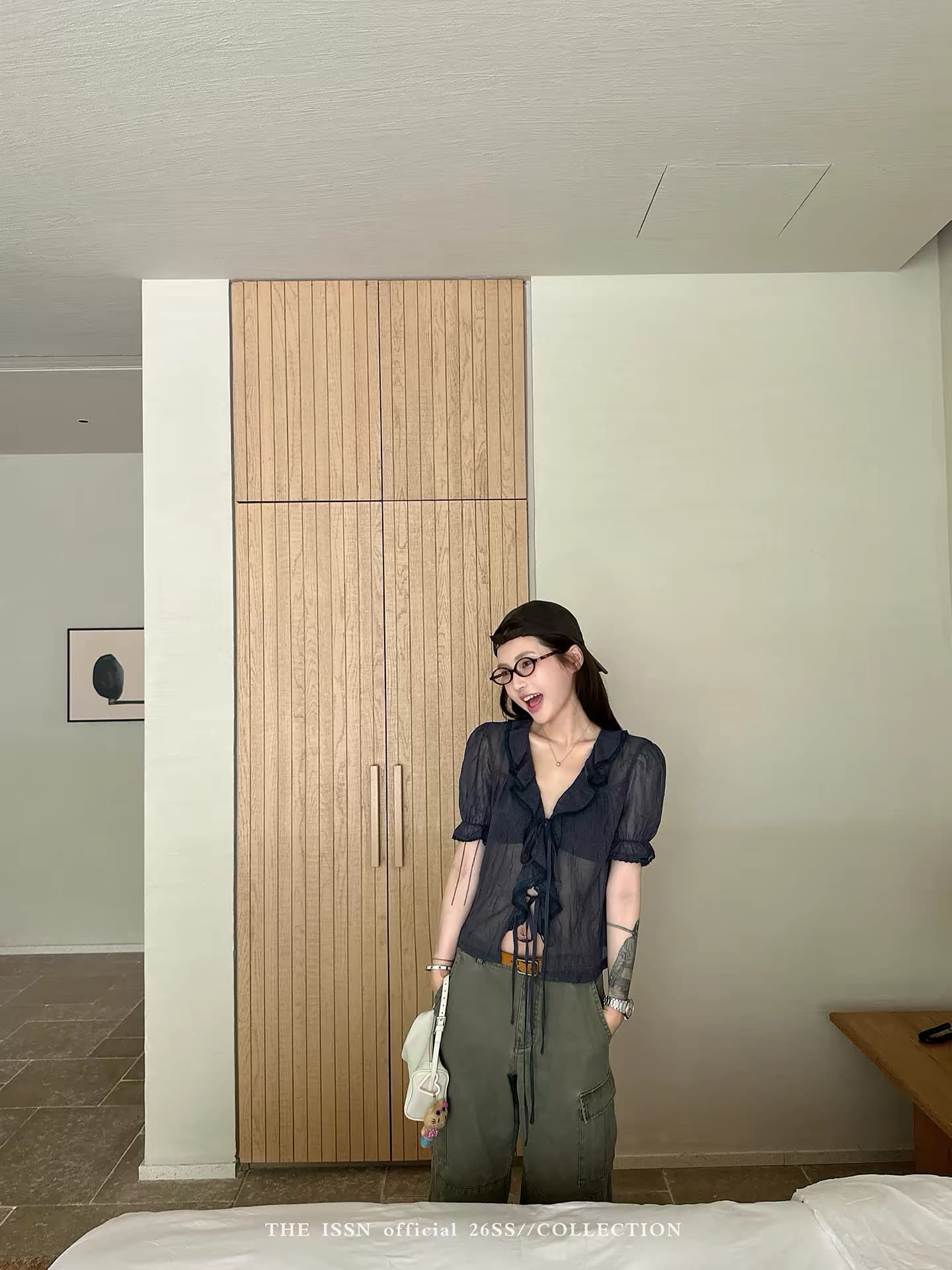 닝 부문 해군 프릴 V넥 거품 소매 시폰 셔츠 여성 여름 한 부서 몸매 가꾸기 슬림해 보이는 얇은 스타일 오픈 가디건 상세 이미지 3