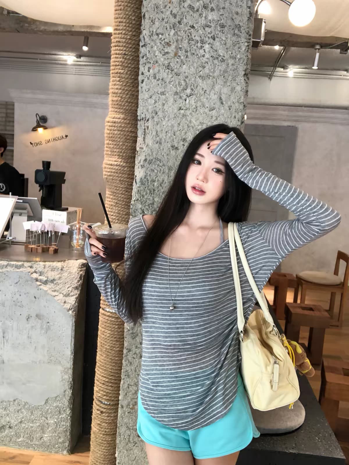 레드 맨 파빌리온 자외선 차단 블라우스 여성 2026 새로운 여름 착용 가져 가라. 긴팔 티셔츠 회색 스트라이프 루즈핏 한 첨부 된 의류 상세 이미지 2
