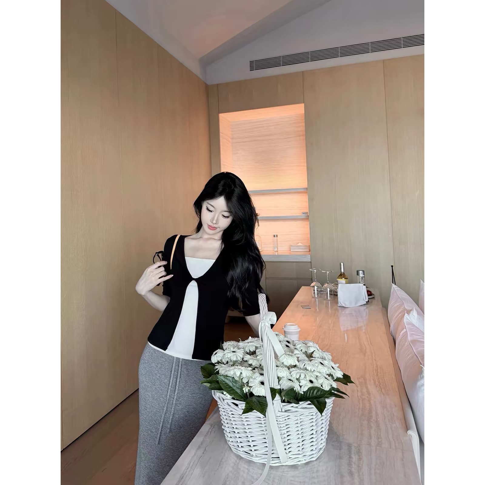 laareetoo 90 라이 경기 서울 페이크 레이어드 중간 소매 티셔츠 여성 몸매 가꾸기 슬림해 보이는 가을 새로운 맨위 이미지 5