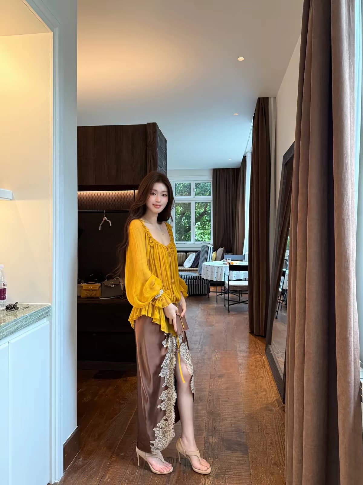 sya 크 사이 작은 웨스트 프랑스식 질감 레이스업 맨위 이른 가을 여성 프릴 광장 칼라 부서 사람들을 데려 오라. 실크 긴팔 블라우스 이미지 3