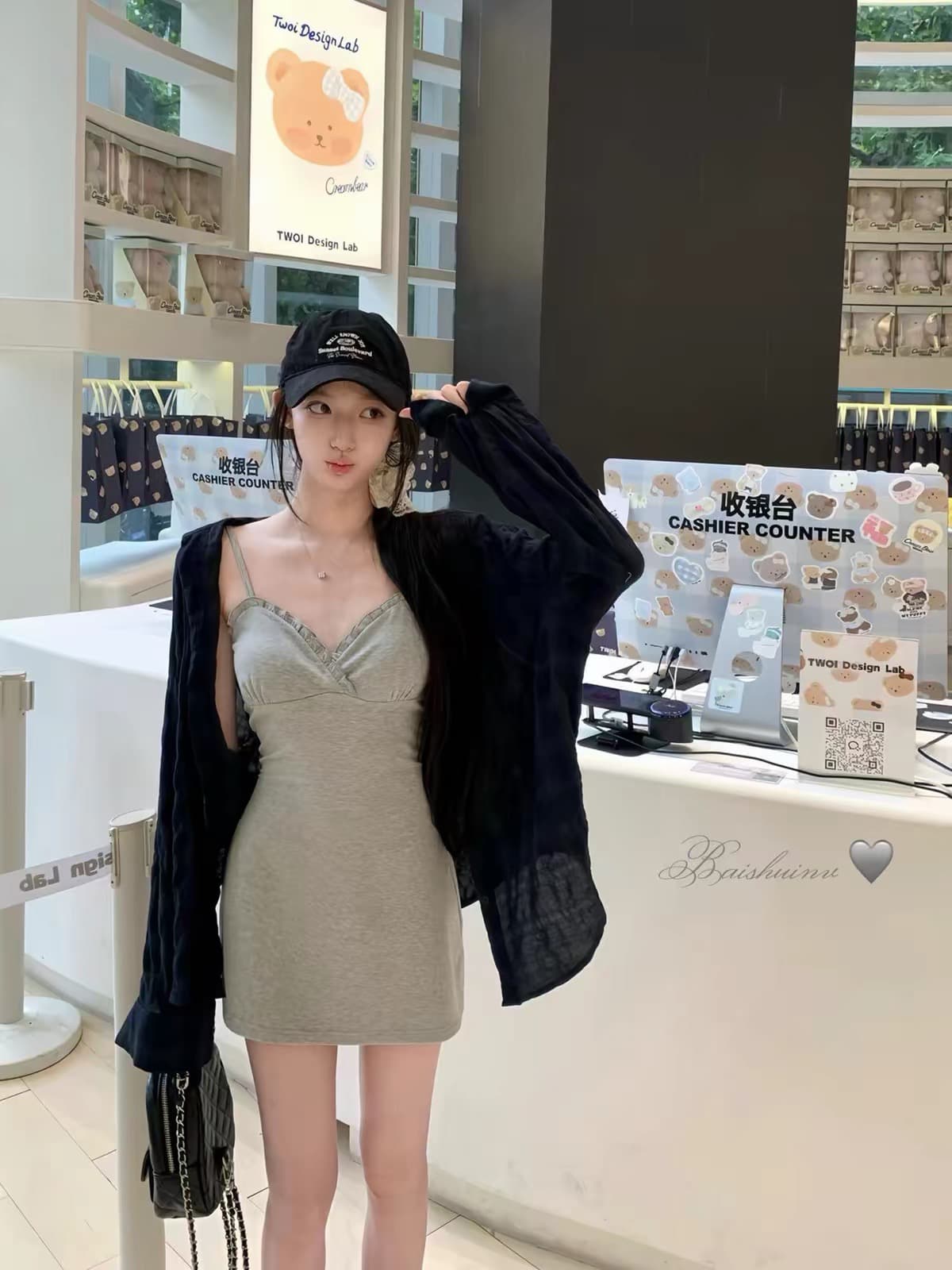 화이트 워터 여성 빛 산소 holiday 꽃 회색 V넥 레이스 슬립 여성 드레스 이른 가을 순수한 욕망 진자 미니 스커트 상세 이미지 5
