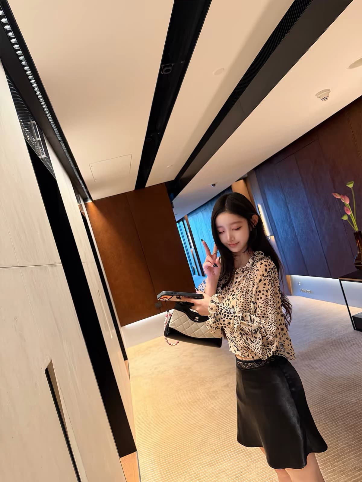 okmashop 레오파드 무늬 일기 도루 피하다. 원단 얇고 가벼운 이중층 프릴 스탠드 칼라 루즈핏 쉬폰 블라우스 맨위 상세 이미지 3