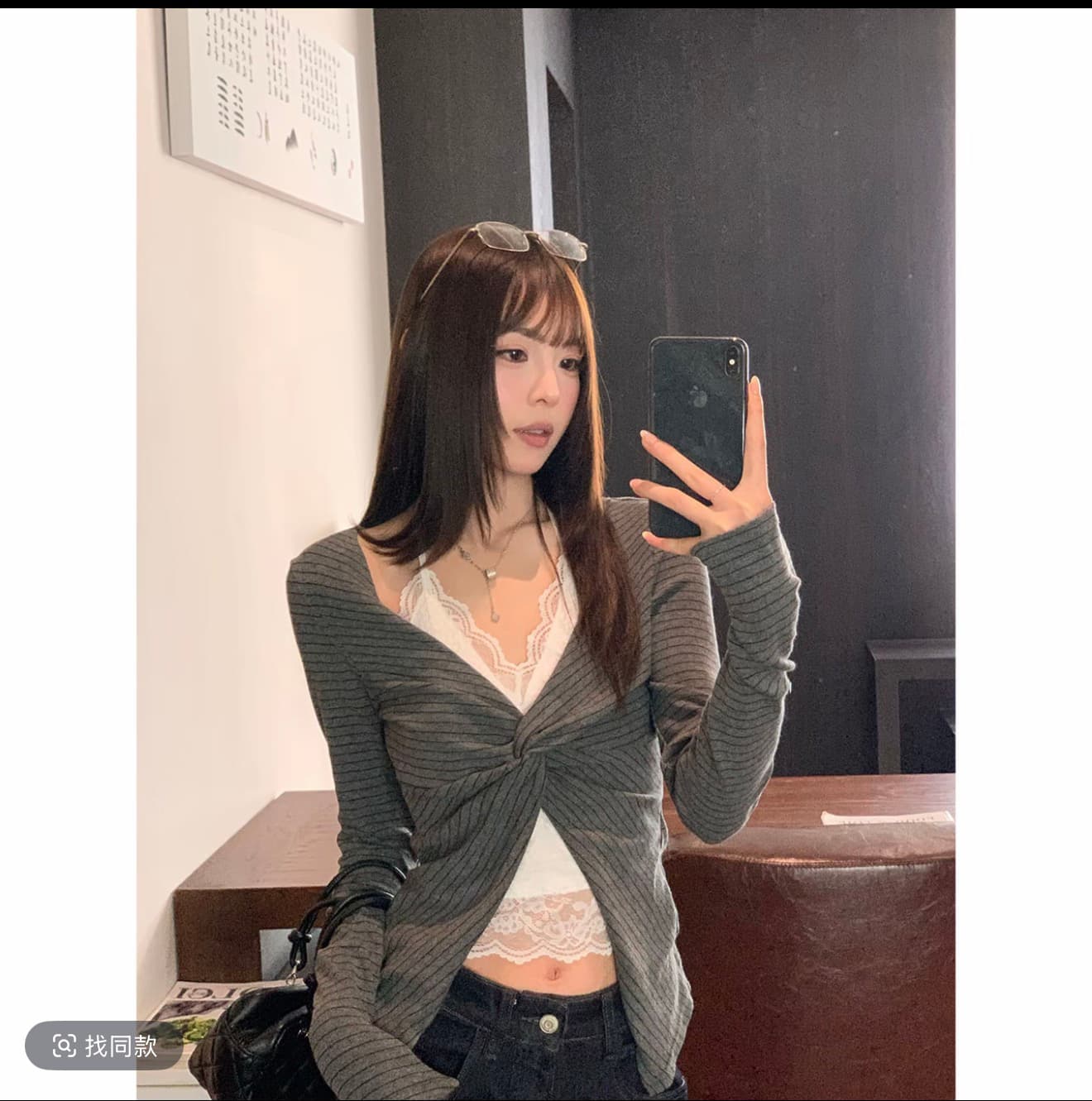 송 긍정적 인 En 8 24 블랙 회색 스트라이프 페이크 레이어드 행침 목 기본 셔츠 여성 가을 레이스 디자인 긴팔 티셔츠 ze3183 상세 이미지 4