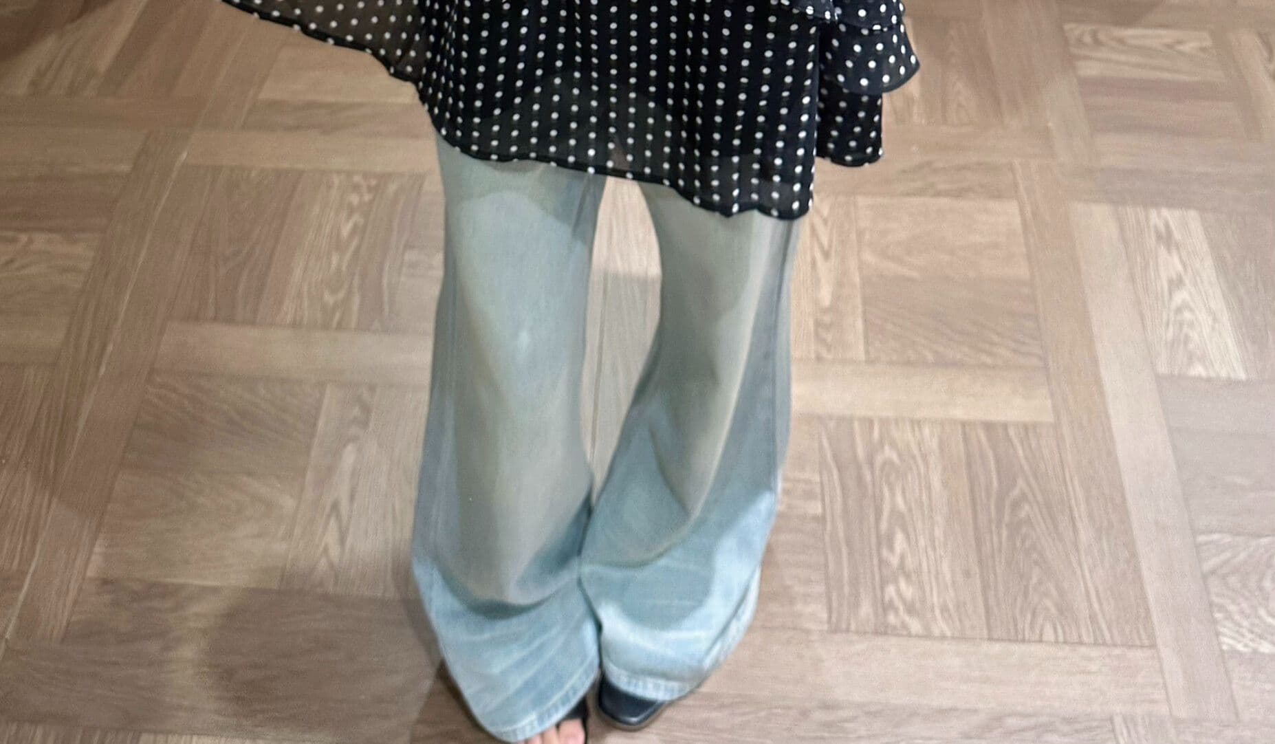 망사 네리 수 있습니다. 조정 어깨끈 도트 무늬 프릴 캐미솔 행침 목 레이스업 쉬폰 톱 상세 이미지 7