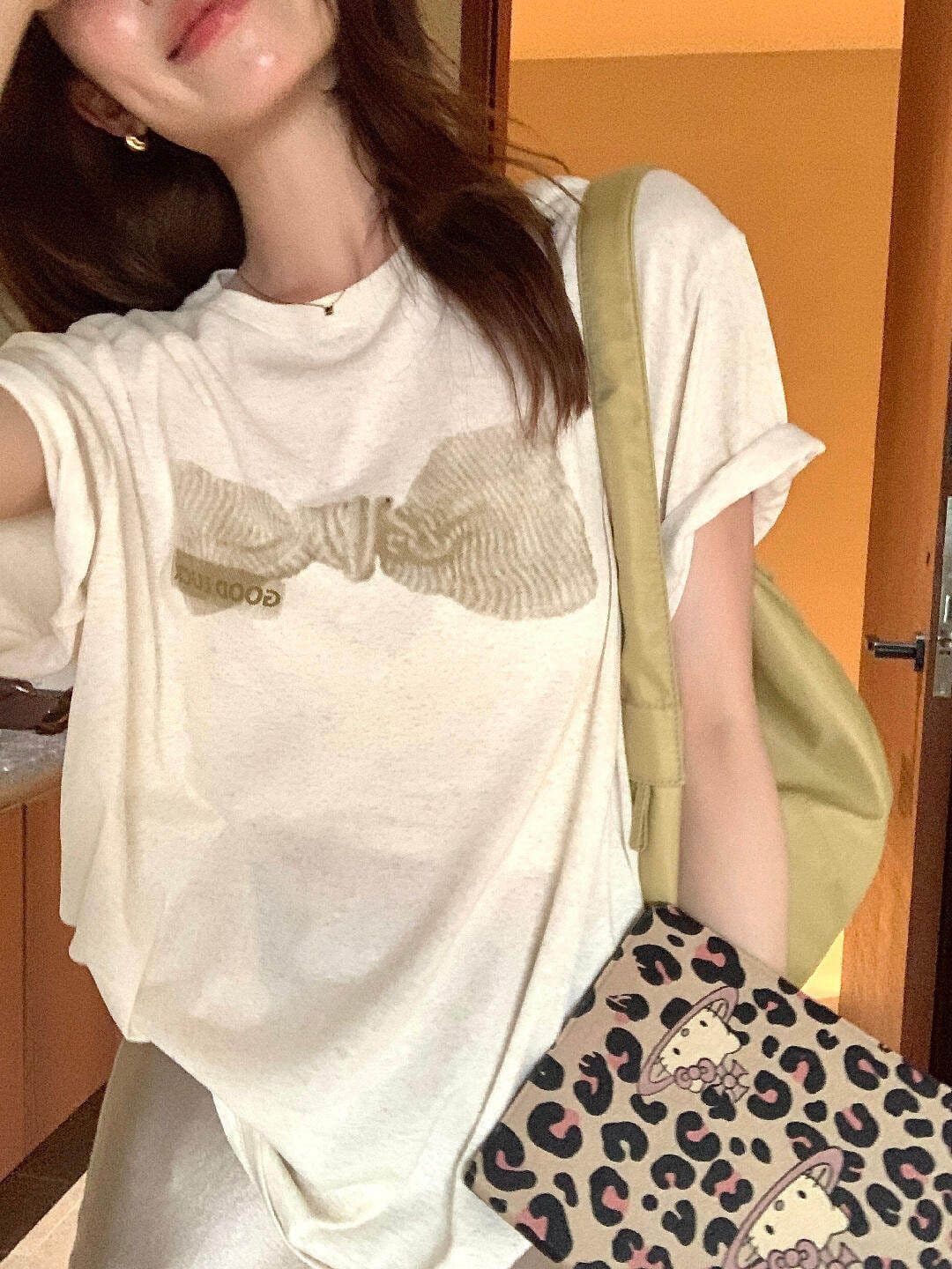 원본 원단 한 부서 루즈핏 슬림해 보이는 나비 매듭 프린트 피부 센스 면 소재 라운드 넥 반팔 티셔츠 여성 상세 이미지 10