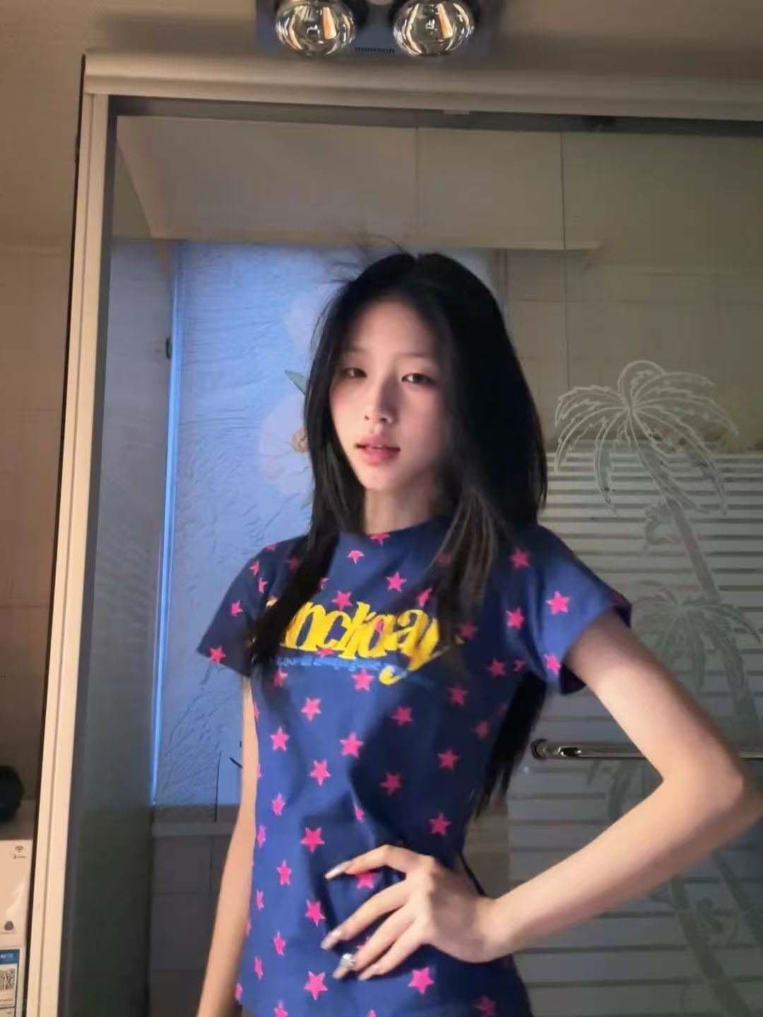 40 순면 92 면 8 암모니아 Lun 캐주얼 알파벳 별 전체 인쇄 라운드 넥 티셔츠 슬림해 보이는 다용도 반팔 기본 셔츠 상세 이미지 2