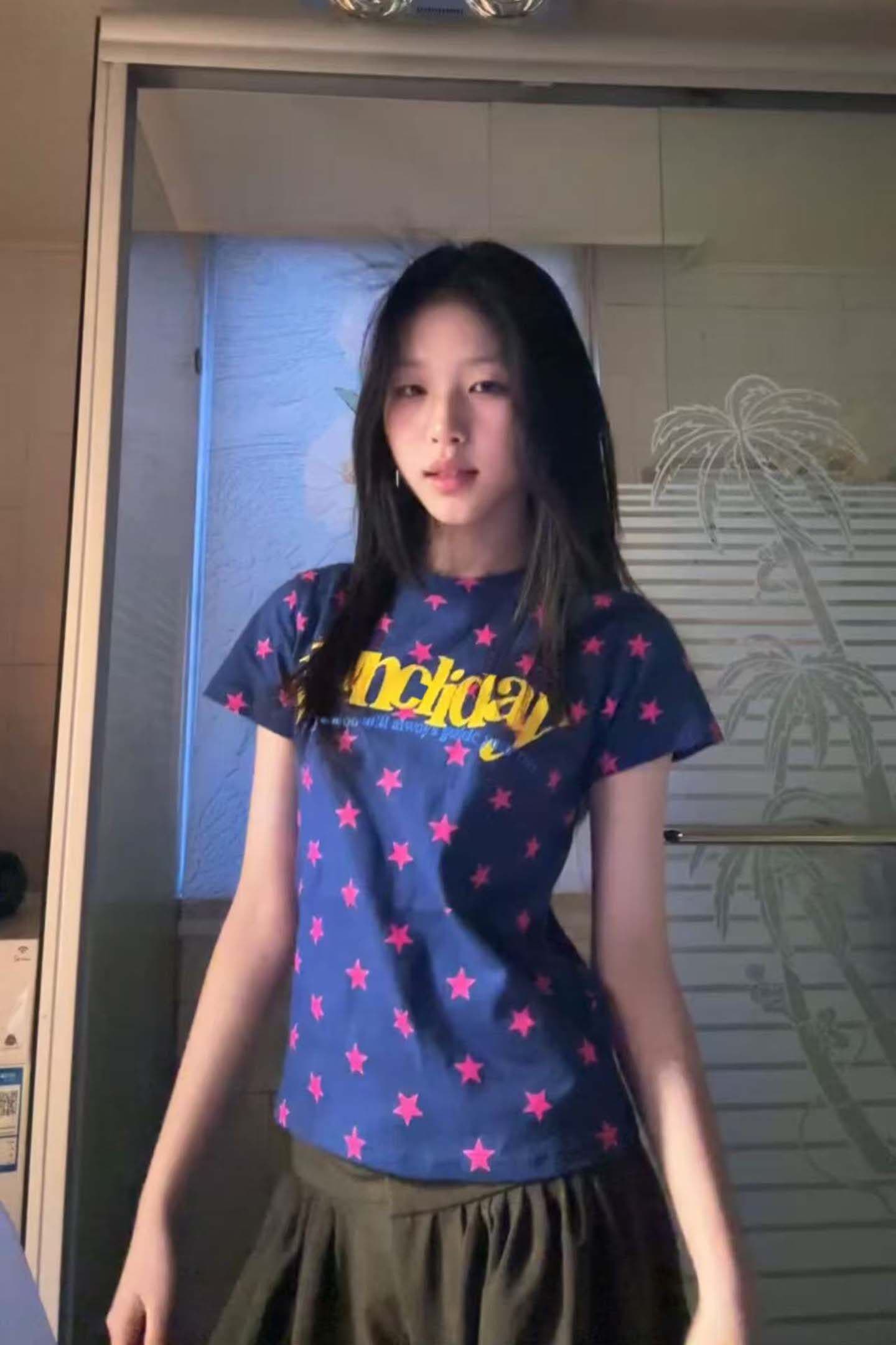 40 순면 92 면 8 암모니아 Lun 캐주얼 알파벳 별 전체 인쇄 라운드 넥 티셔츠 슬림해 보이는 다용도 반팔 기본 셔츠 상세 이미지 3