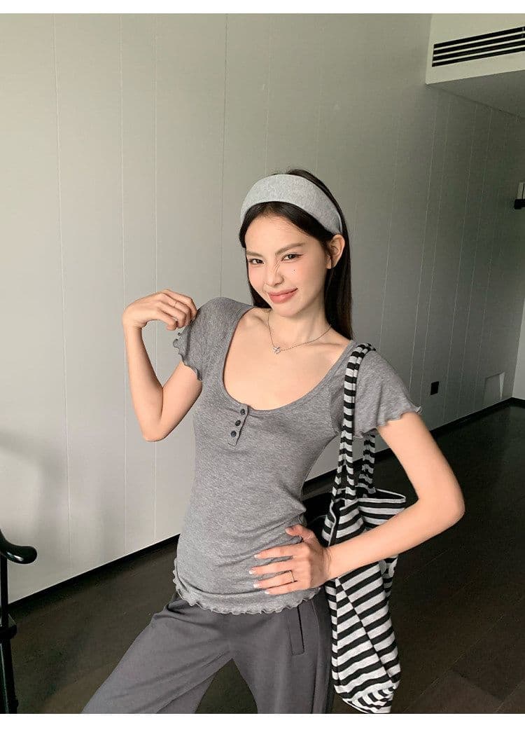 원본 원단 회색 u 칼라 긍정적 인 어깨 반팔 티셔츠 여성 여름 몸매 가꾸기 슬림해 보이는 미니멀리즘 다용도 맨위 상세 이미지 11