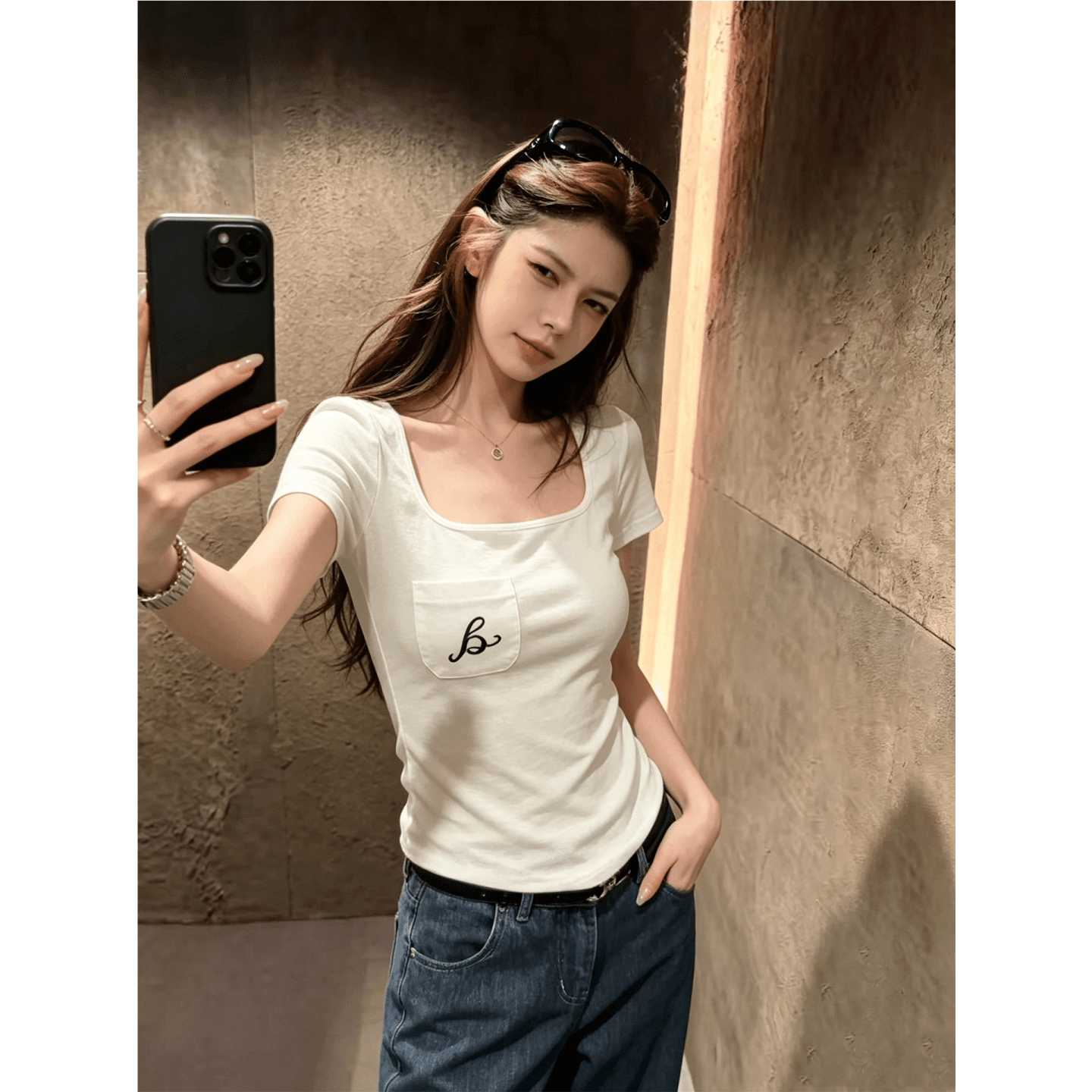 라이 경기 서울 리브 200그램 1 1 한 스타일 미니멀리즘 화이트 관대 한 칼라 반팔 긍정적 인 어깨 티셔츠 여성 이미지 5