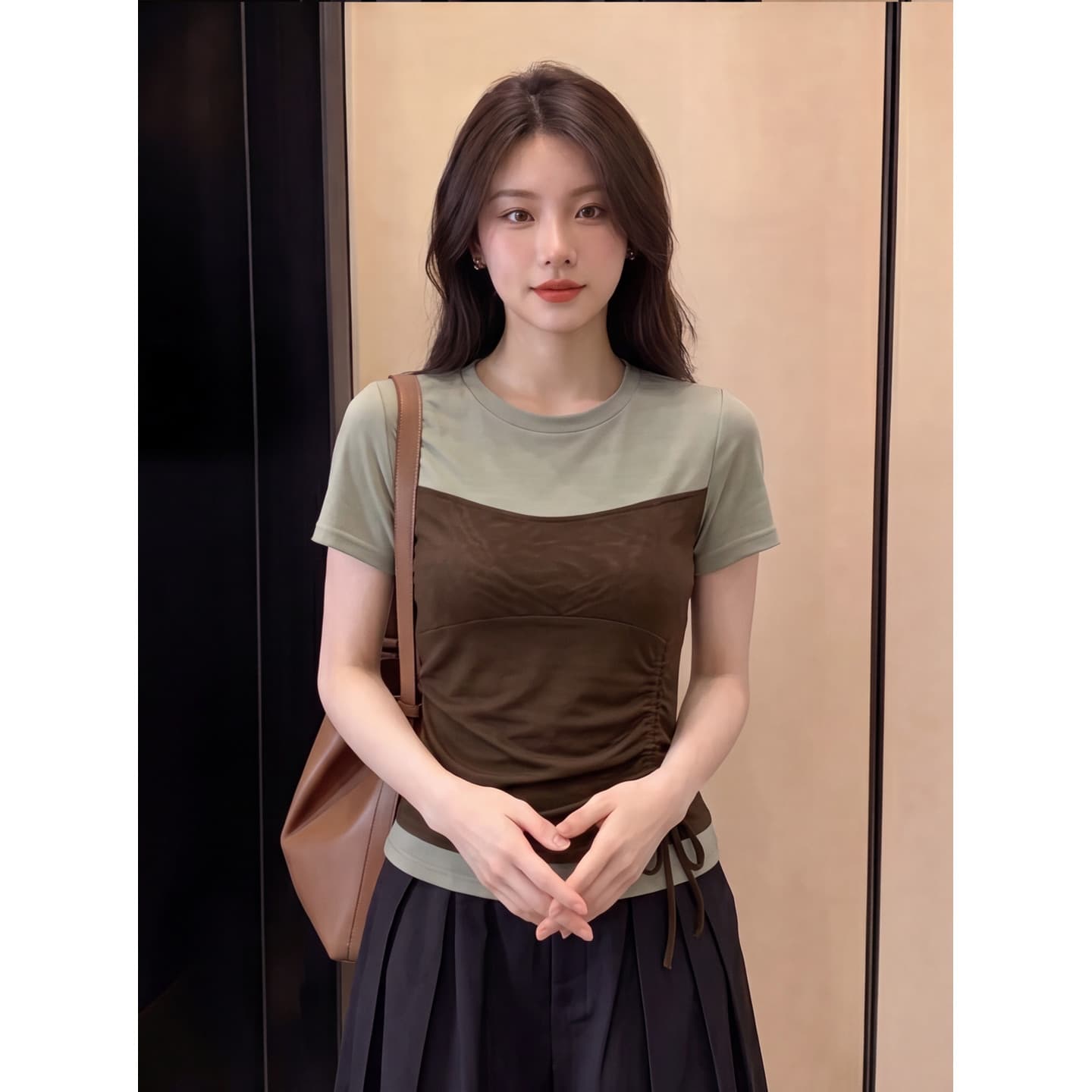 차가운 실크 차가운 면 리브 배색 페이크 레이어드 반팔 티셔츠 여성 아모이 한 부서 허리 수축 외국 가스 연령 감소 맨위 이미지 2