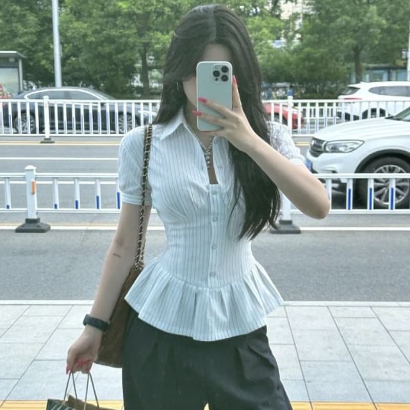 광저우 원본 품질 한 부서 스트라이프 꼬집기 허리 반팔 여성 셔츠 여름 슬림해 보이는 작은 대중 잘 생긴 맨위 이미지 4