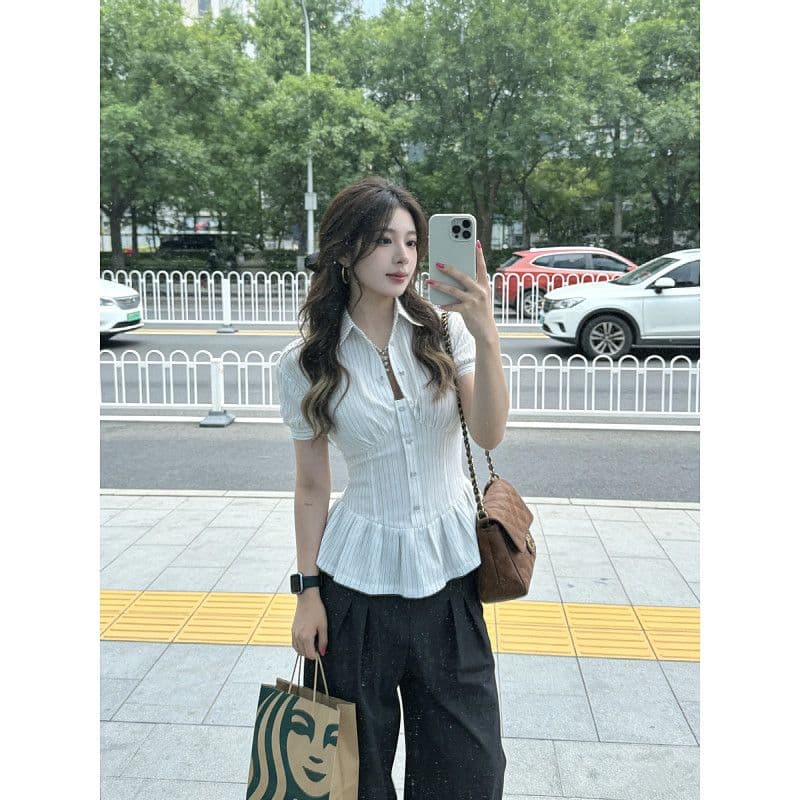 광저우 원본 품질 한 부서 스트라이프 꼬집기 허리 반팔 여성 셔츠 여름 슬림해 보이는 작은 대중 잘 생긴 맨위 상세 이미지 5