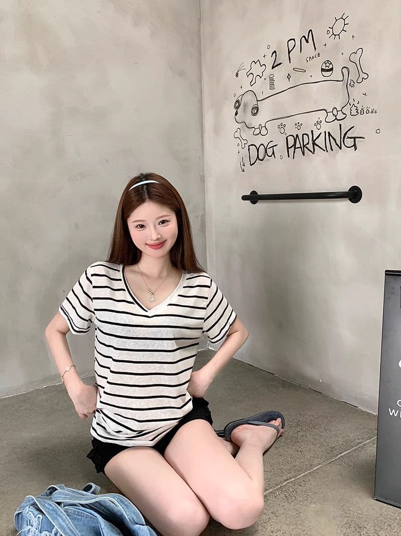 원본 컬러 짜임 기사 흑백 줄무늬 V넥 반팔 티셔츠 여성 여름 느긋한 캐주얼 바람 순수한 욕망 블라우스 맨위 상세 이미지 14