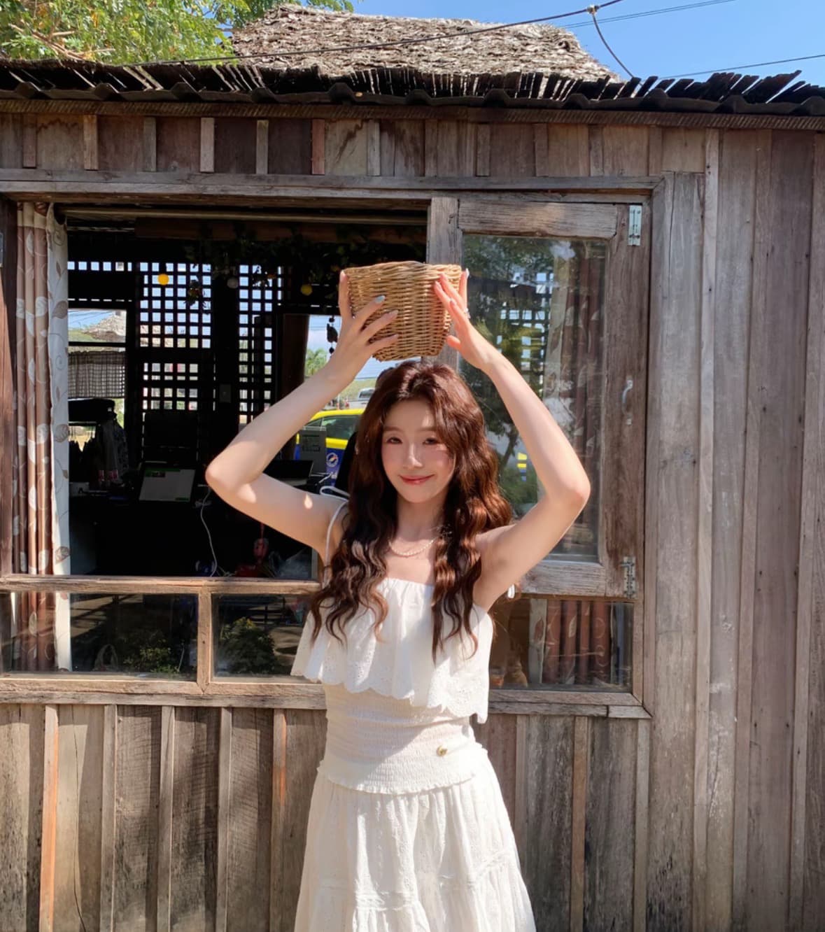 한 부서 빛 소금 부드러운 맨위 반 스커트 슬림해 보이는 품격 투피스 세트 이미지 3