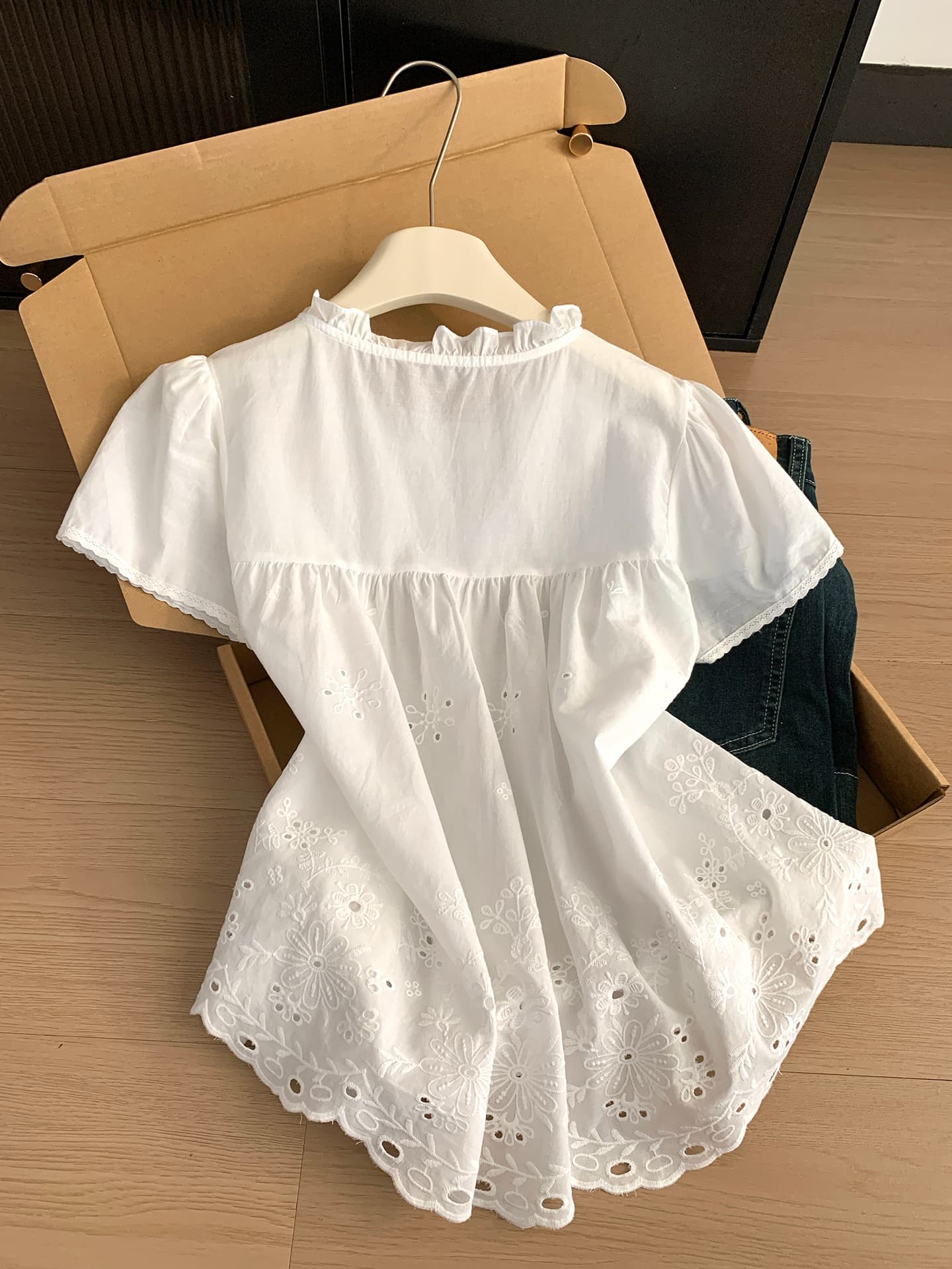실사 통제 가격 20 달콤함 화이트 홀로우 아웃 자수 인형 셔츠 여성 여름 루즈핏 프릴 레이스 셔츠 맨위 이미지 2
