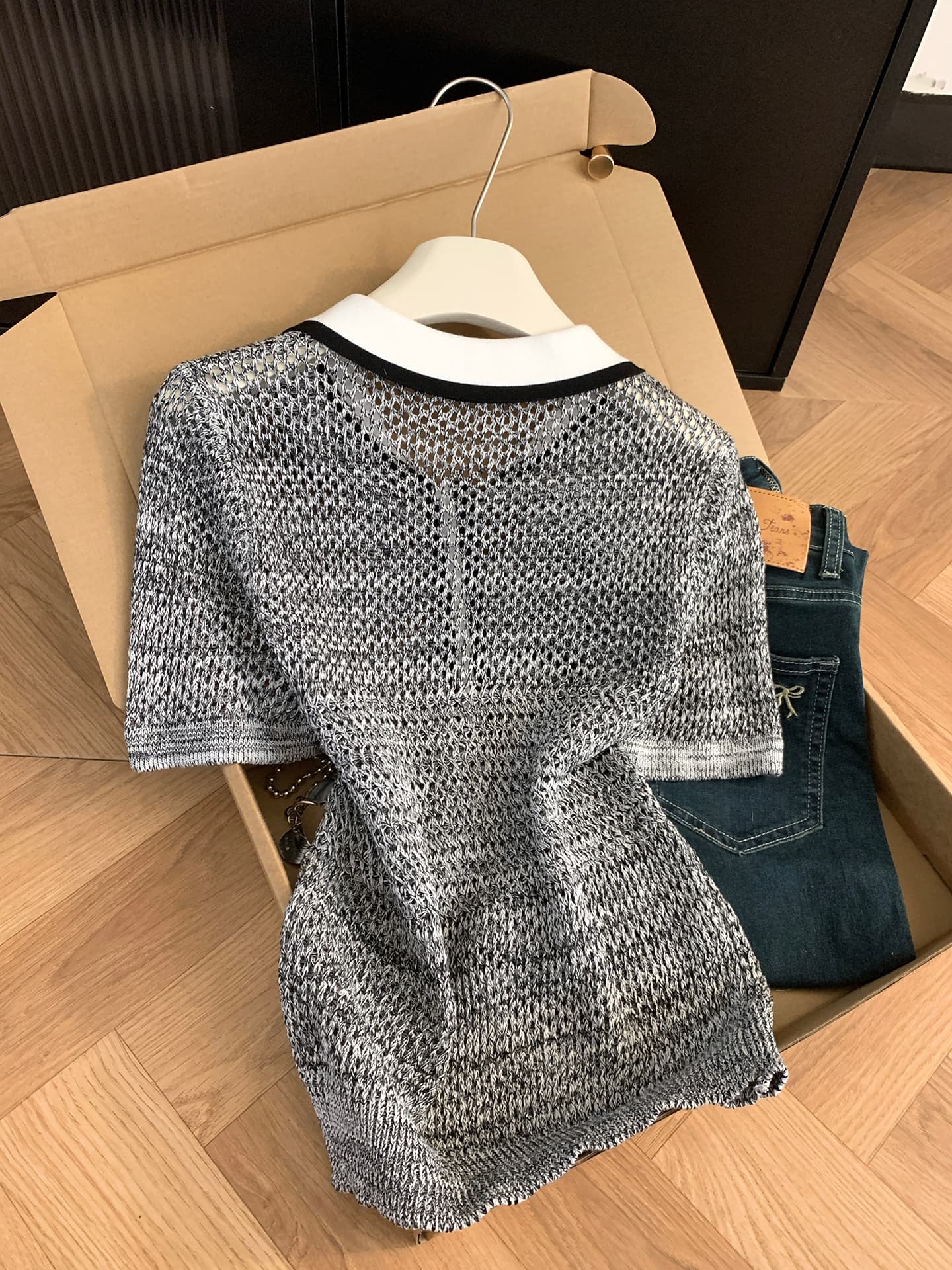 실사 통제 가격 20 작은 샤넬 스타일 배색 POLO 칼라 반팔 니트 스웨터 여성 여름 메쉬 홀로우 아웃 얇은 스타일 맨위 상세 이미지 5